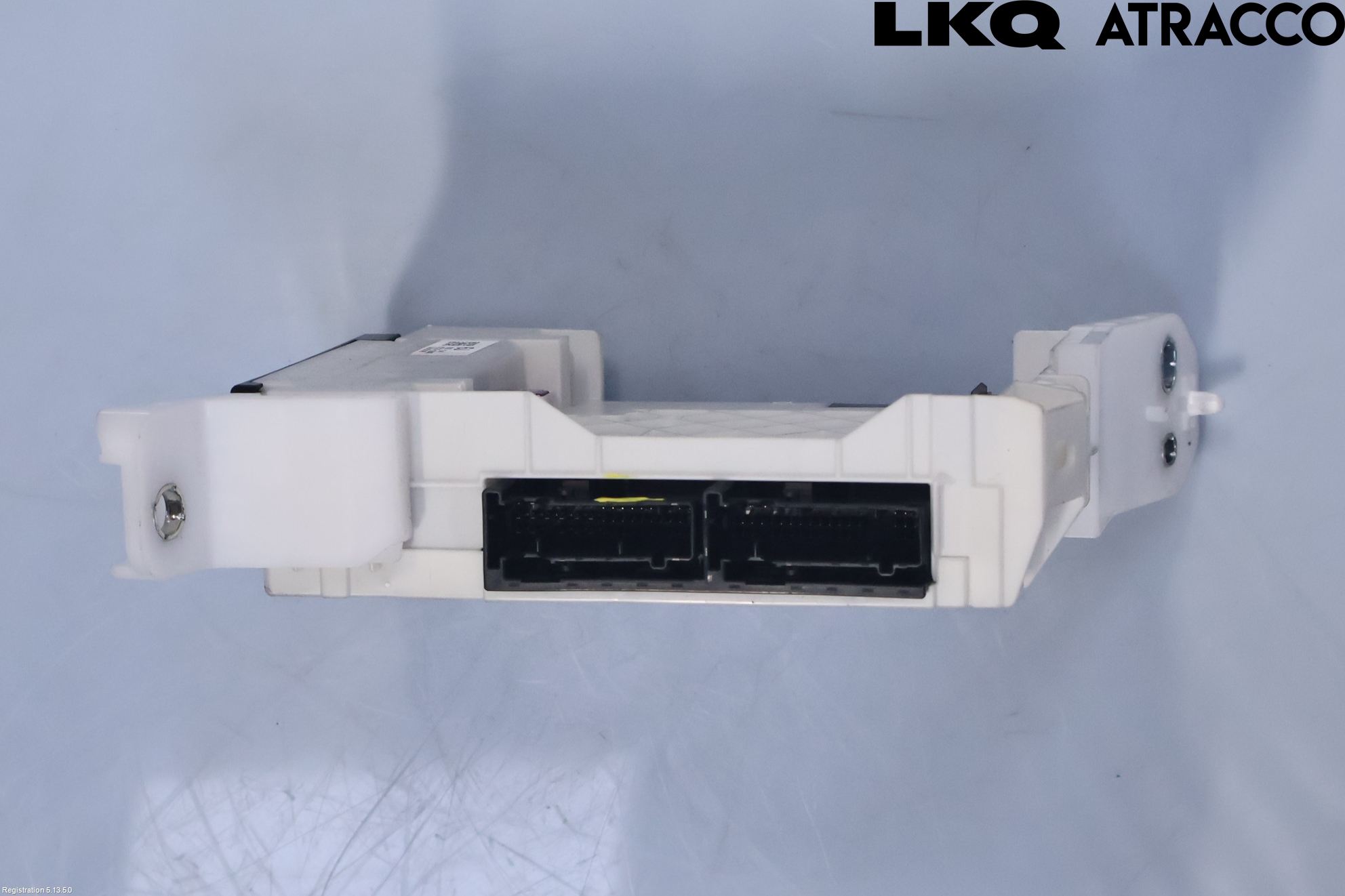 Toyota bZ4X EA10 22- Säkringsdosa-Elcentral