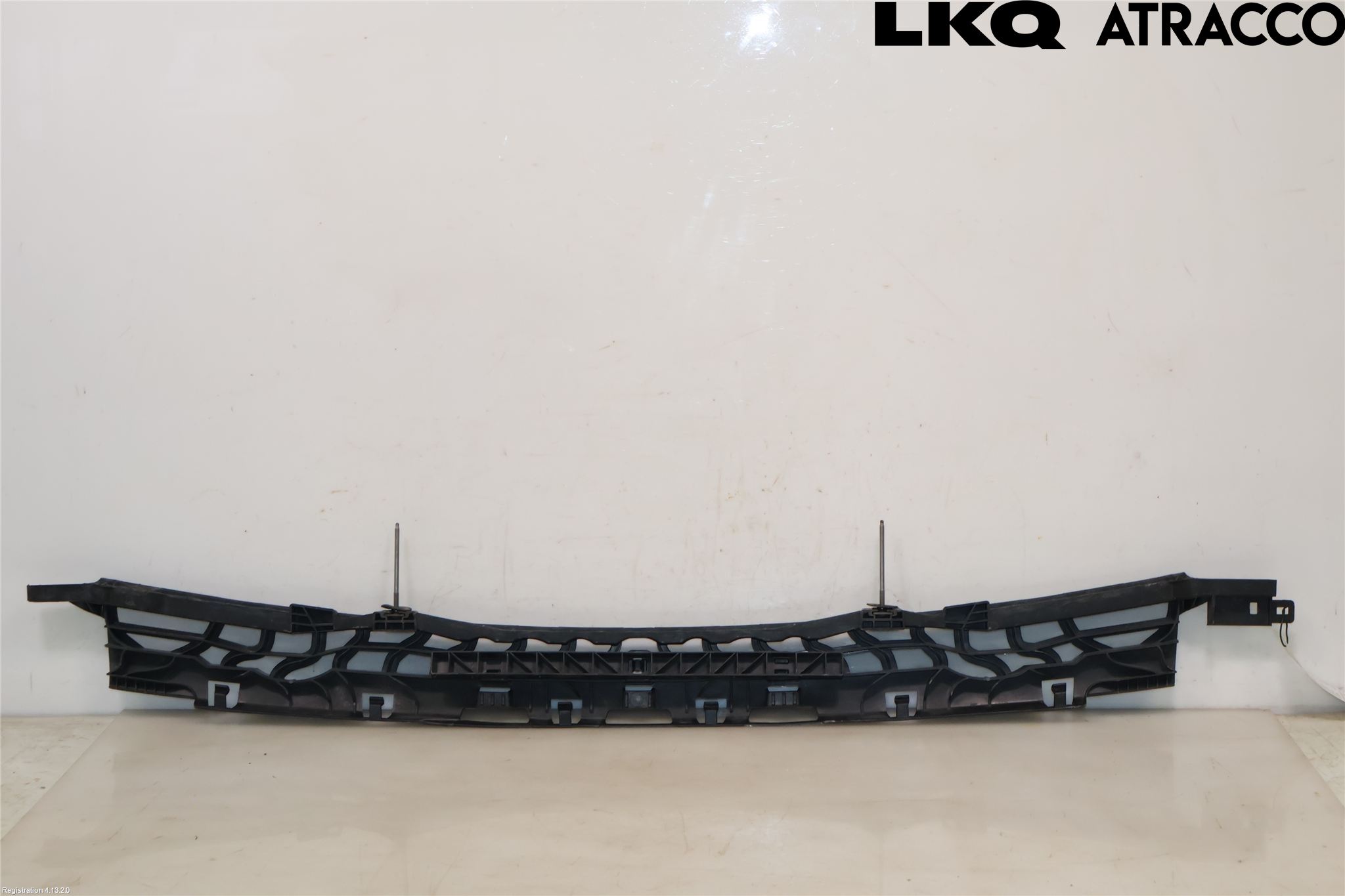 Mercedes-Benz MB E-KLASS (W213) 16-23 Stötfångardel Bak Mitt