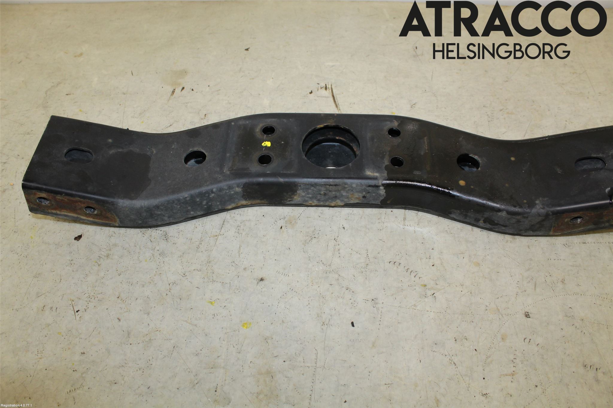 Mitsubishi L200 16-23 Växellådsbalk