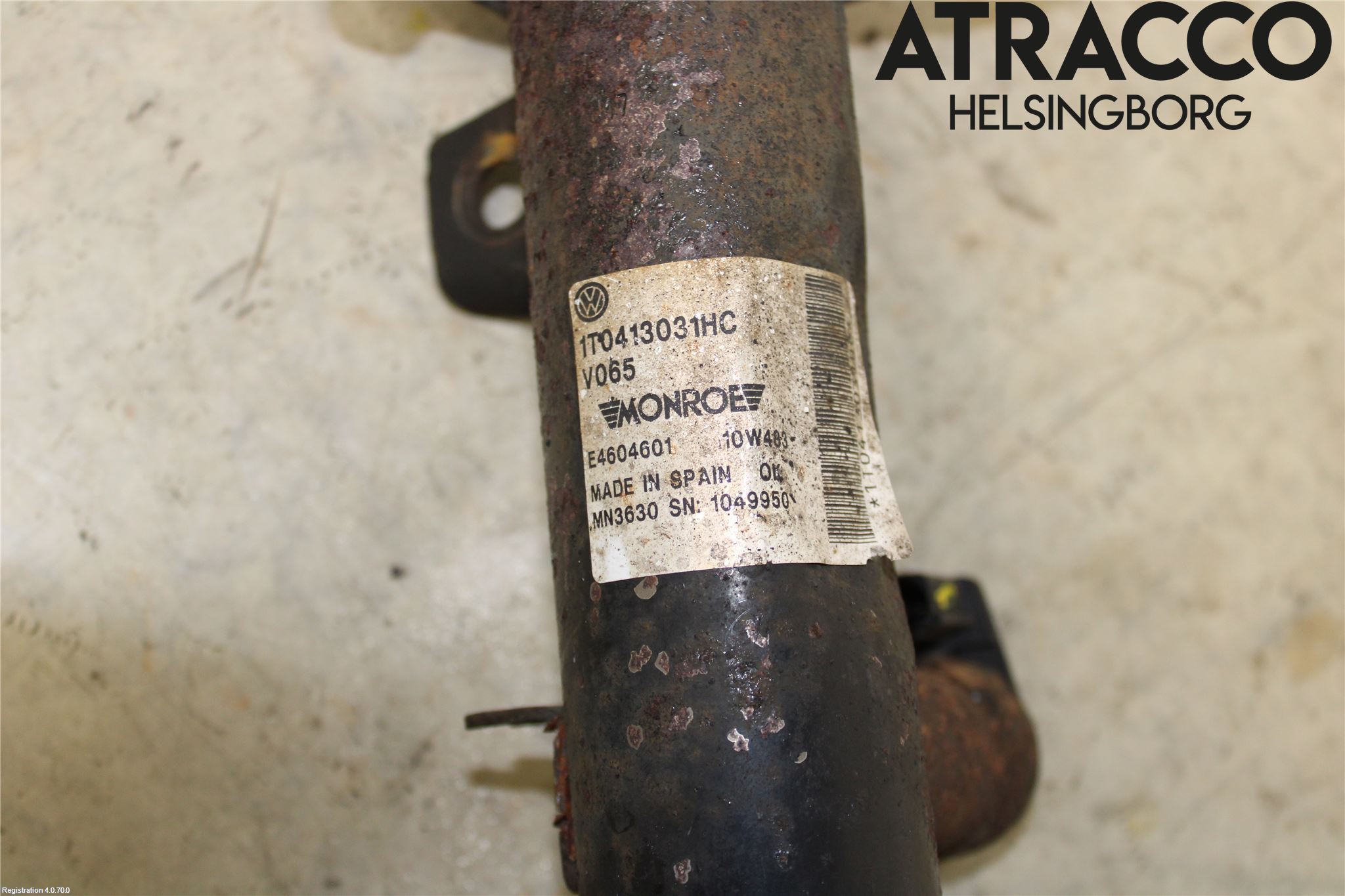 Volkswagen VW SCIROCCO 09-17 Fjäderben Fram Höger