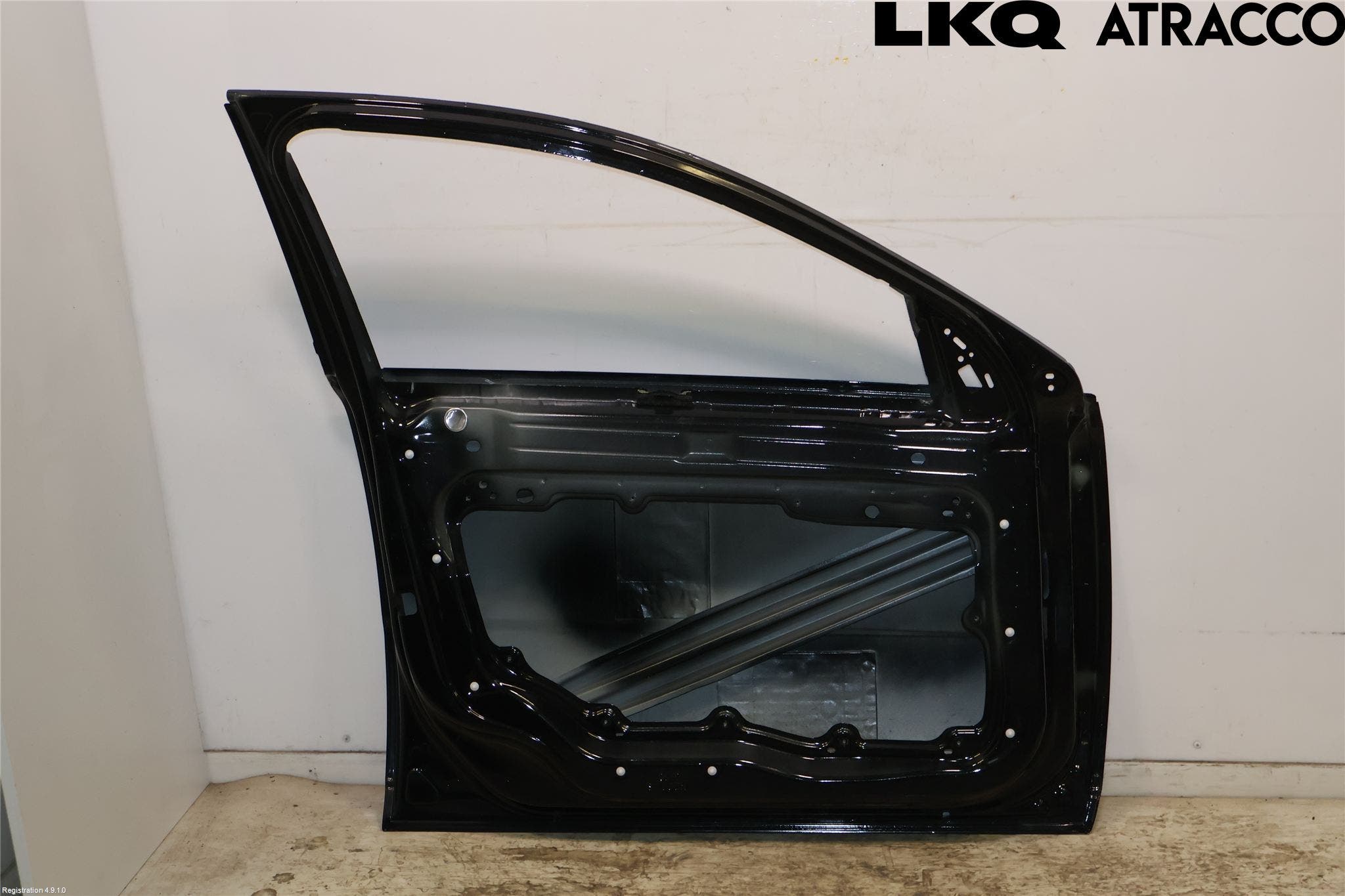 Volvo XC70 08-13 Dörr Fram Vänster