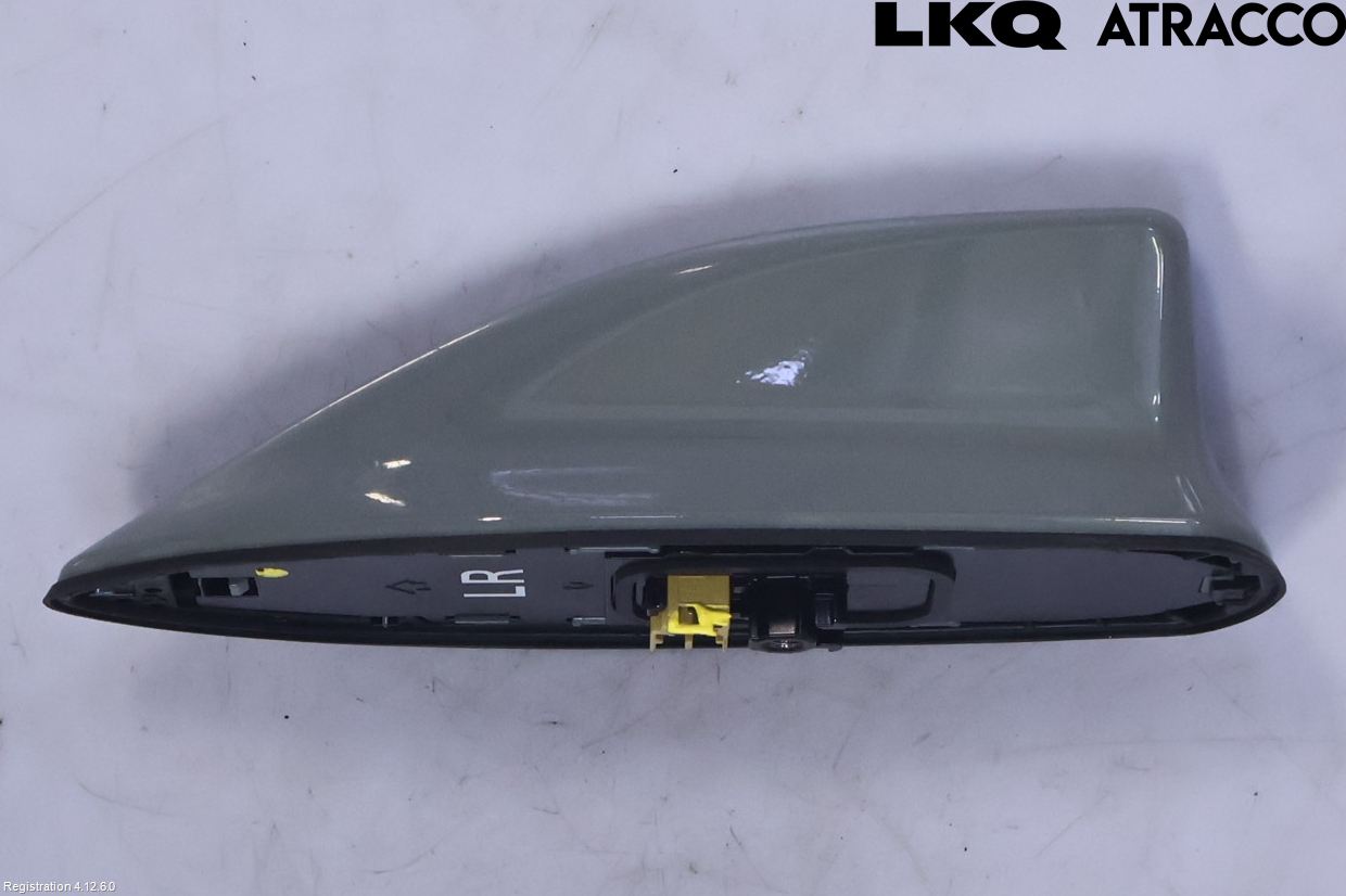 Toyota COROLLA CROSS XG10 22- Antenn