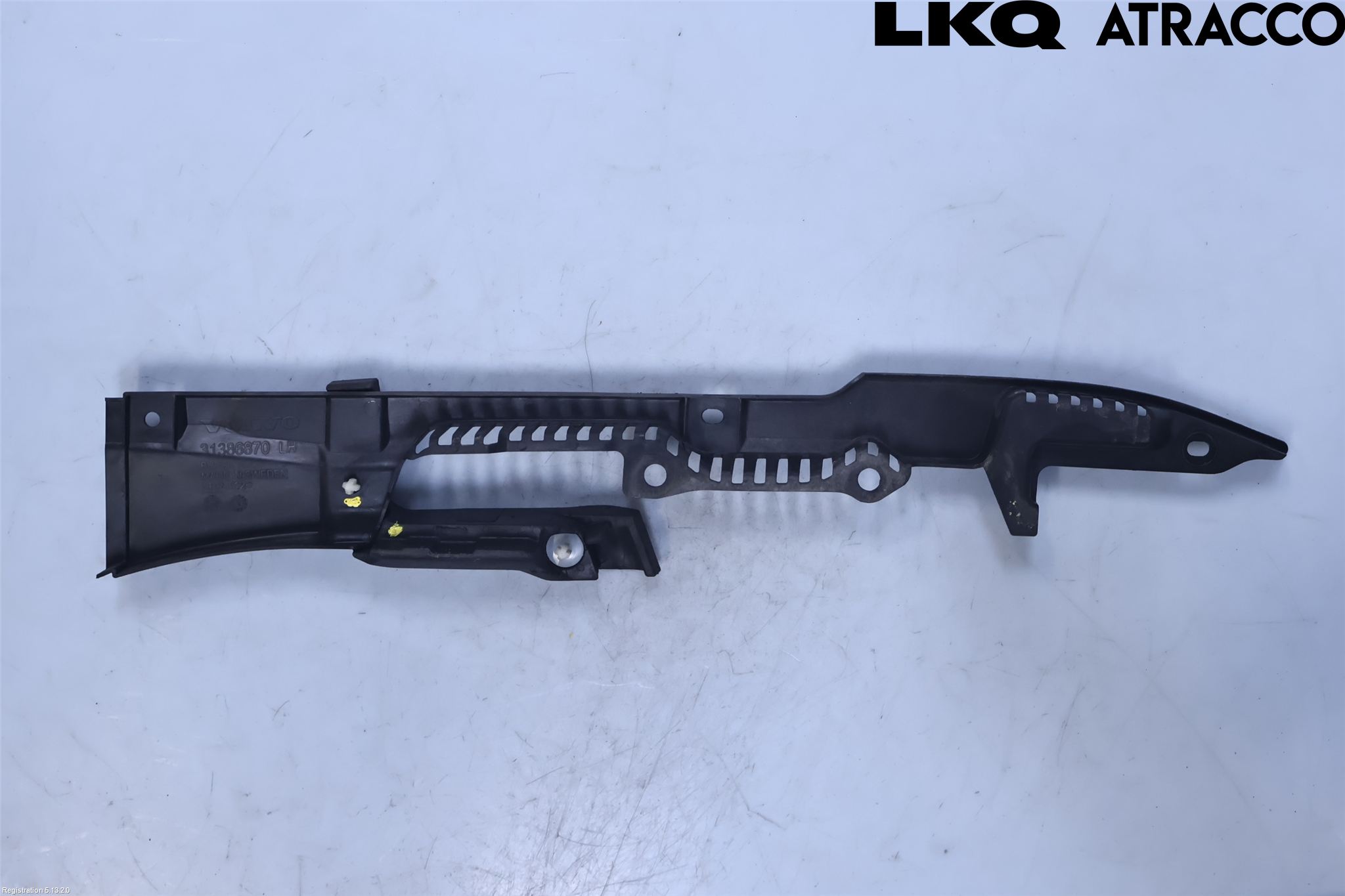 Volvo V90 17->> Täckplast Front