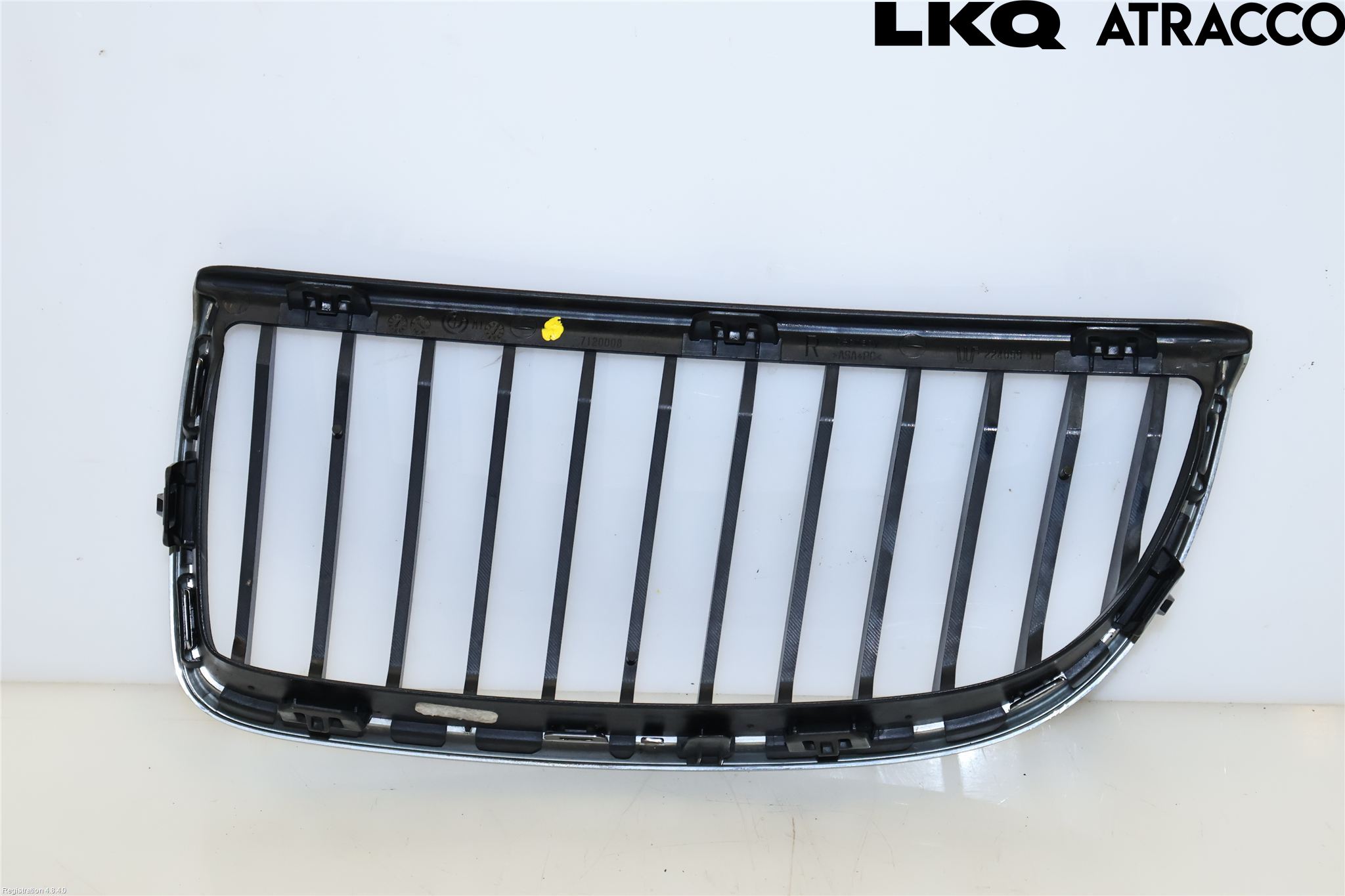 BMW 3 E90/91 SED/TOU 05-12 Grilldel Höger