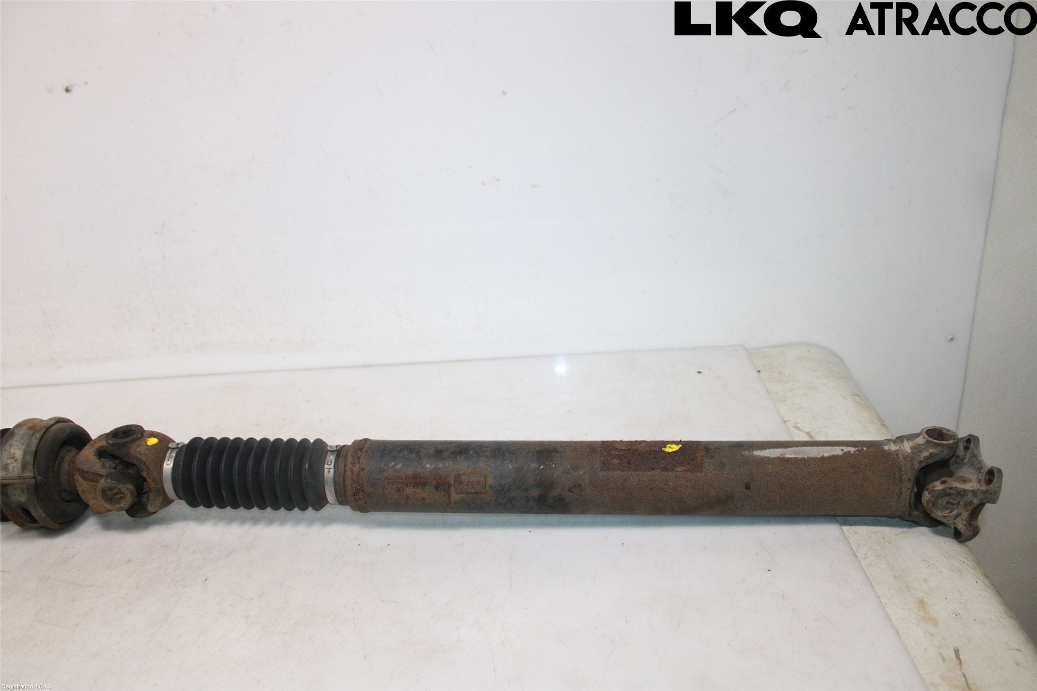 Toyota HILUX 16- Mellanaxel Komp