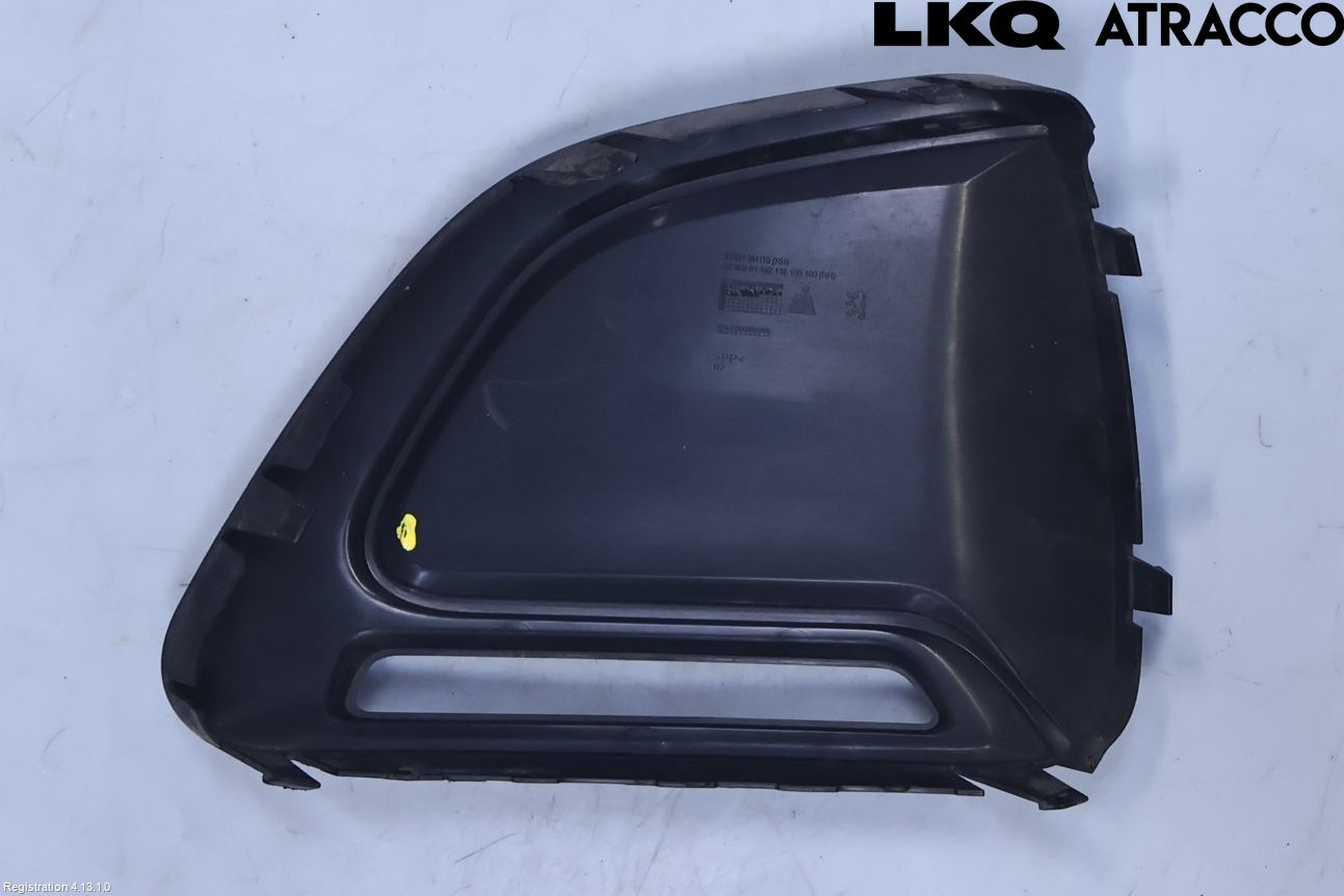 Peugeot 108 15-22 Grilldel Höger