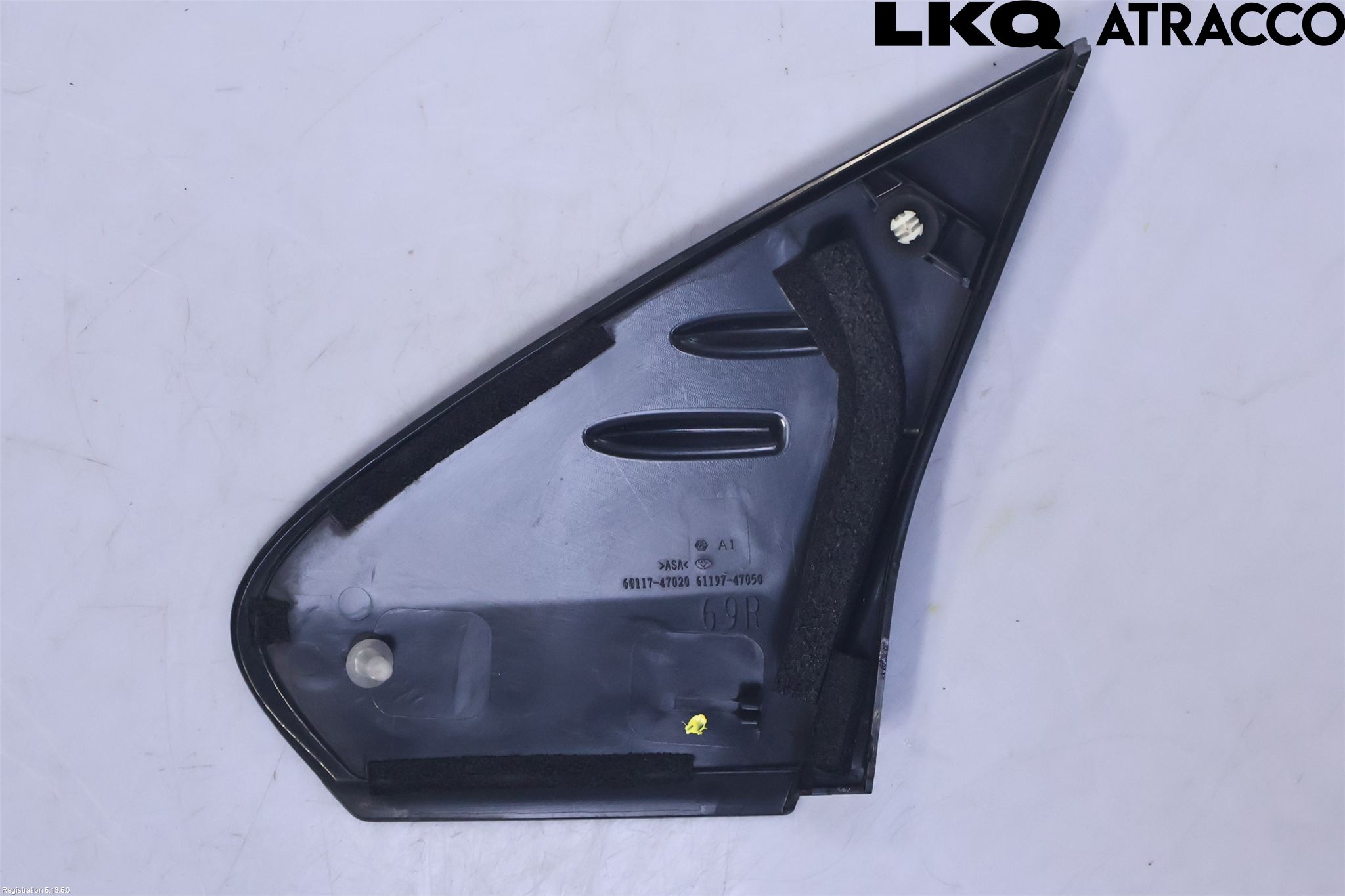 Toyota PRIUS (ZVW50) 16-21 List Framskärm Hö