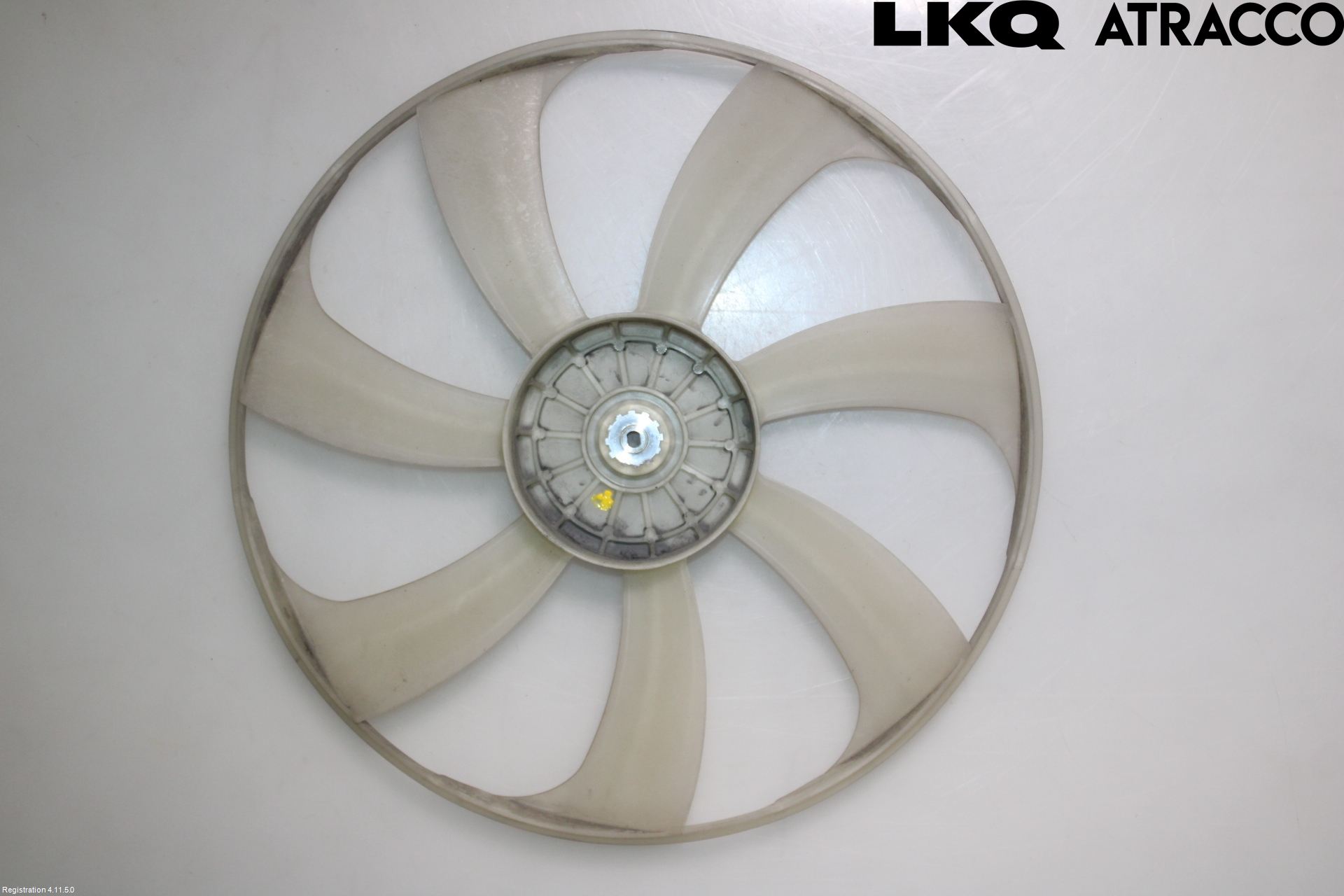 Toyota AVENSIS 09-15 Kylfläkt-Vinge