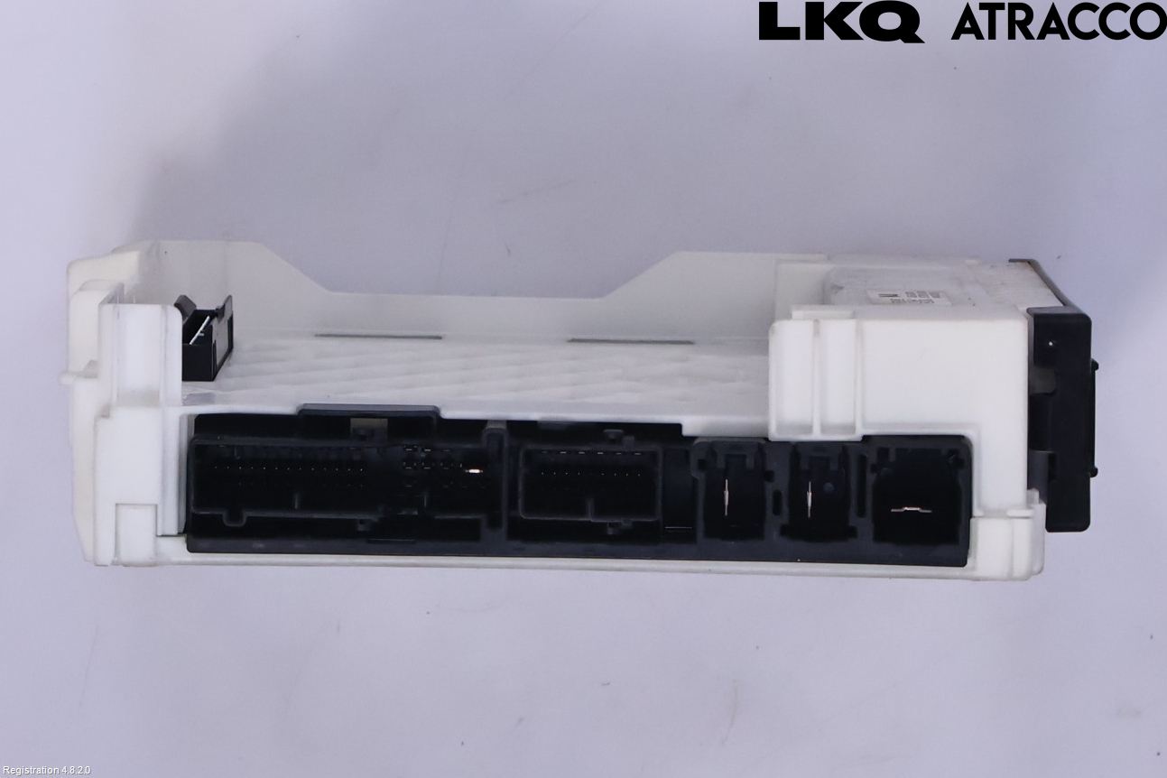 Toyota COROLLA CROSS XG10 22- Säkringsdosa-Elcentral