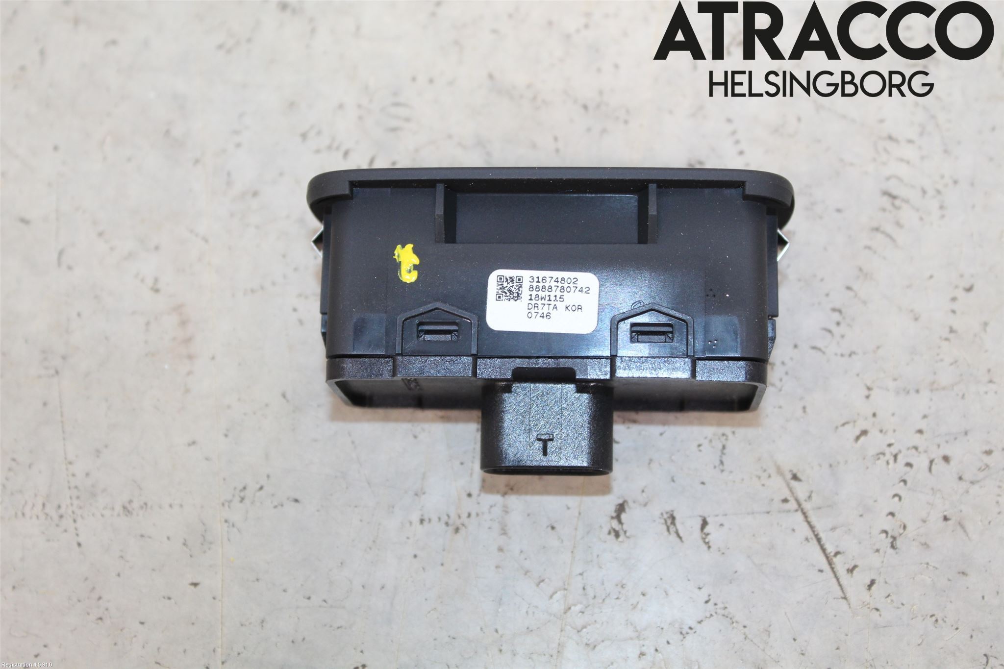 Volvo XC40/RECHARGE 18- Strömställare Baklucka