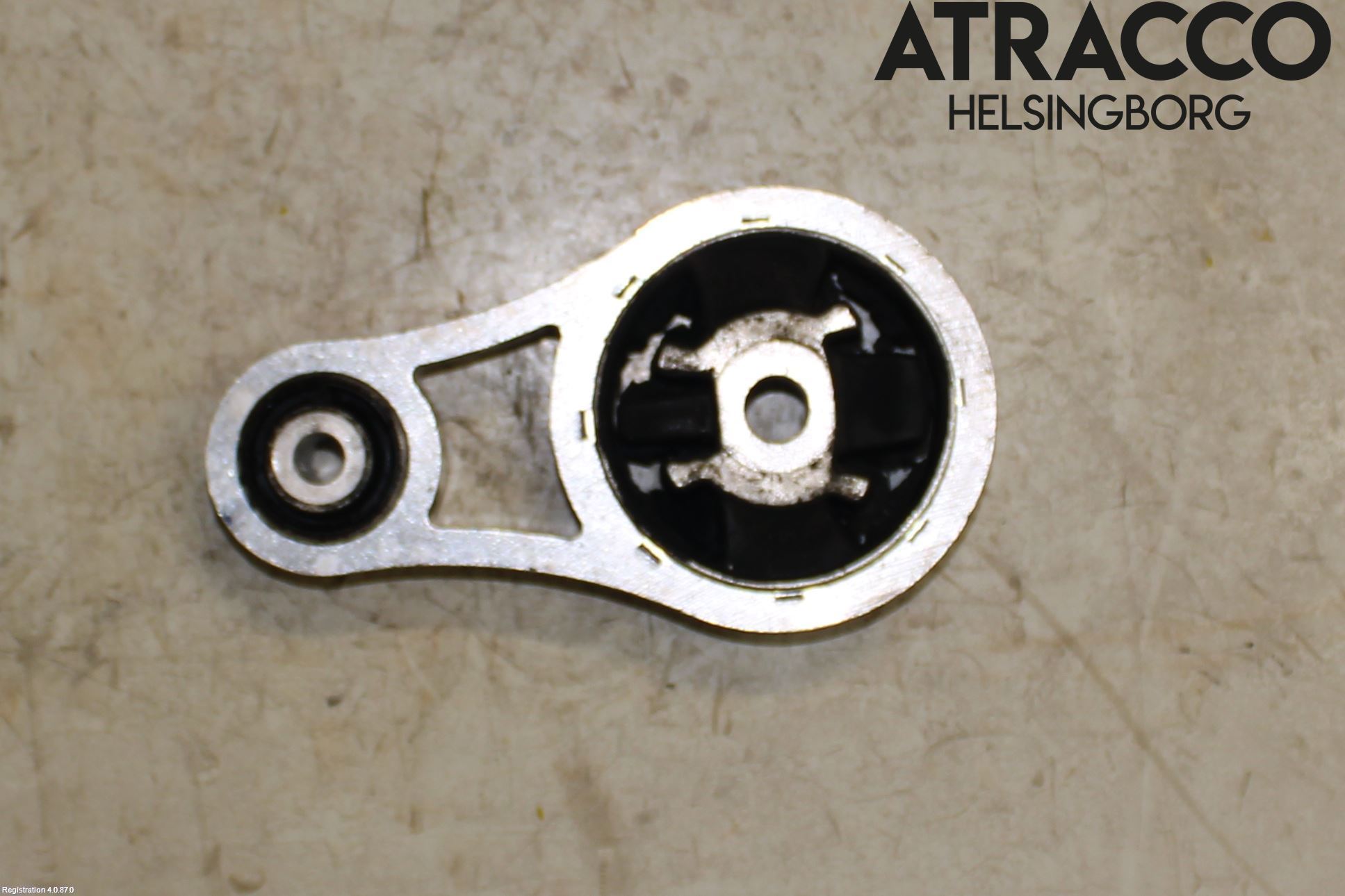 Renault TRAFIC   02-14 Motorfäste