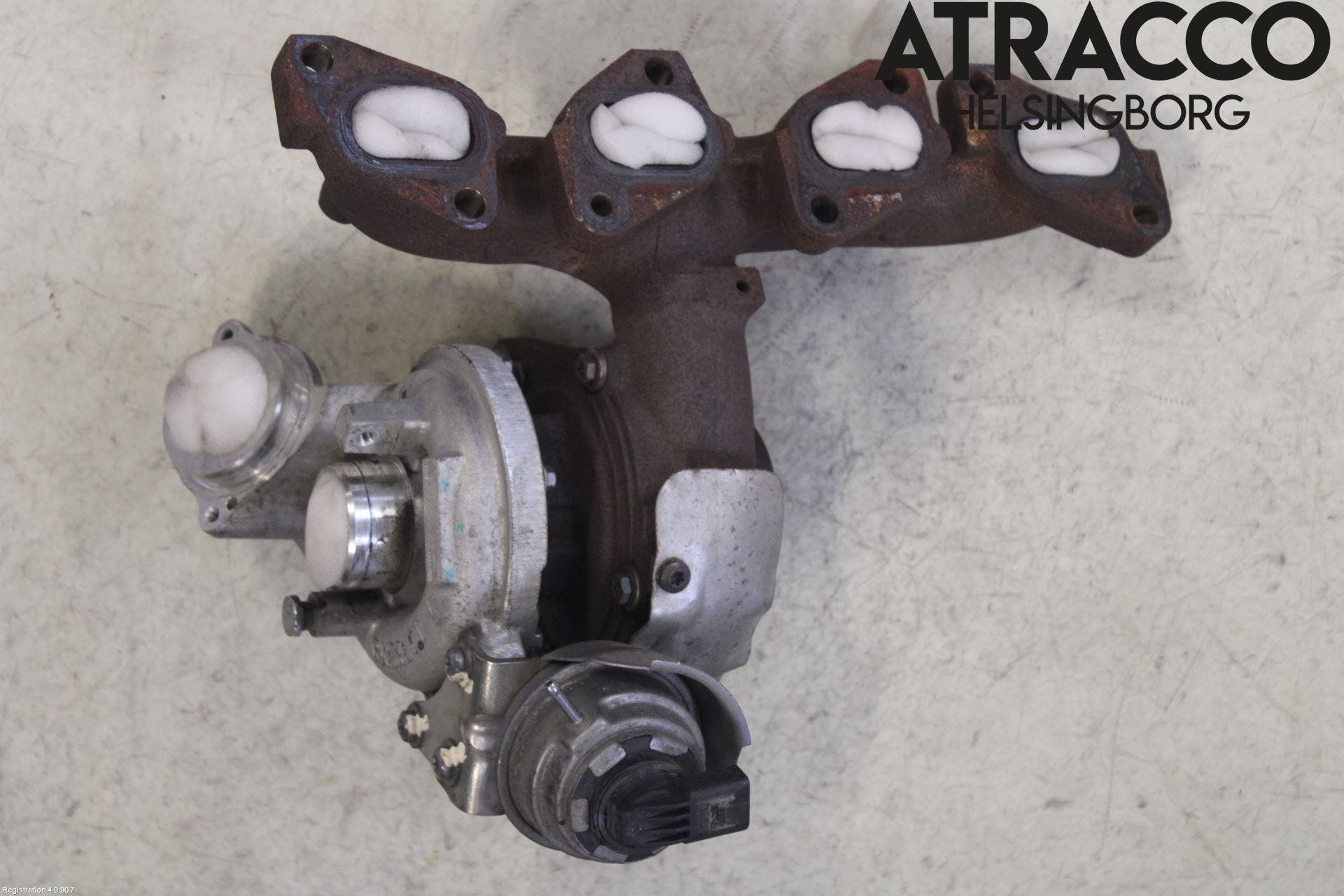 Volkswagen VW PASSAT 11-14 Turboaggregat