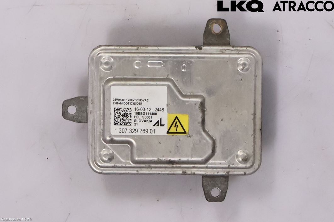 Volvo C30 10-13 Styrenhet Strålkastare