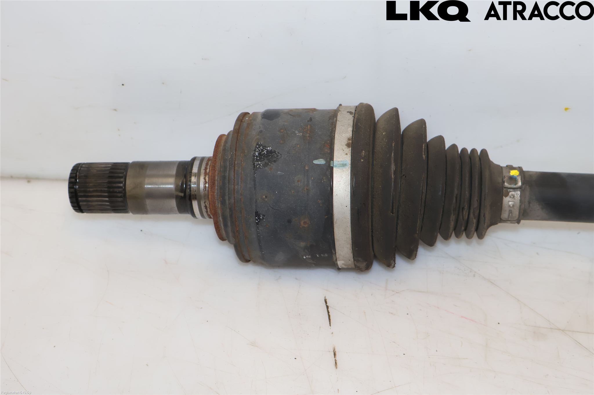 Maserati QUATTROPORTE Drivaxel Bak Vänster