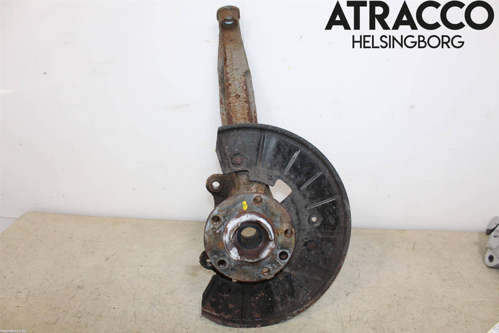 Audi Q7/SQ7 Styrspindel Lagerhus Vä