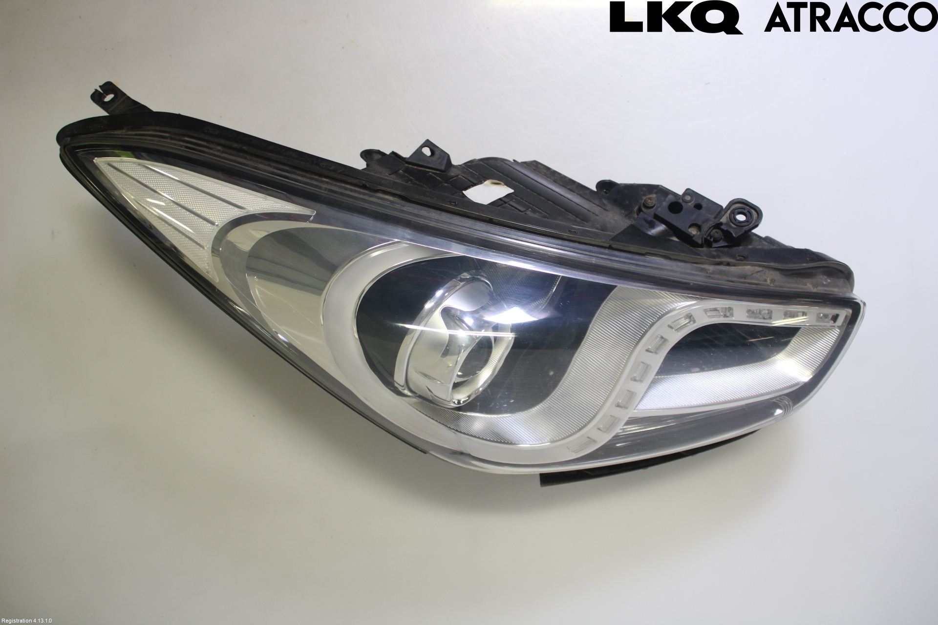 Hyundai i40 08-15 Strålkastare Höger