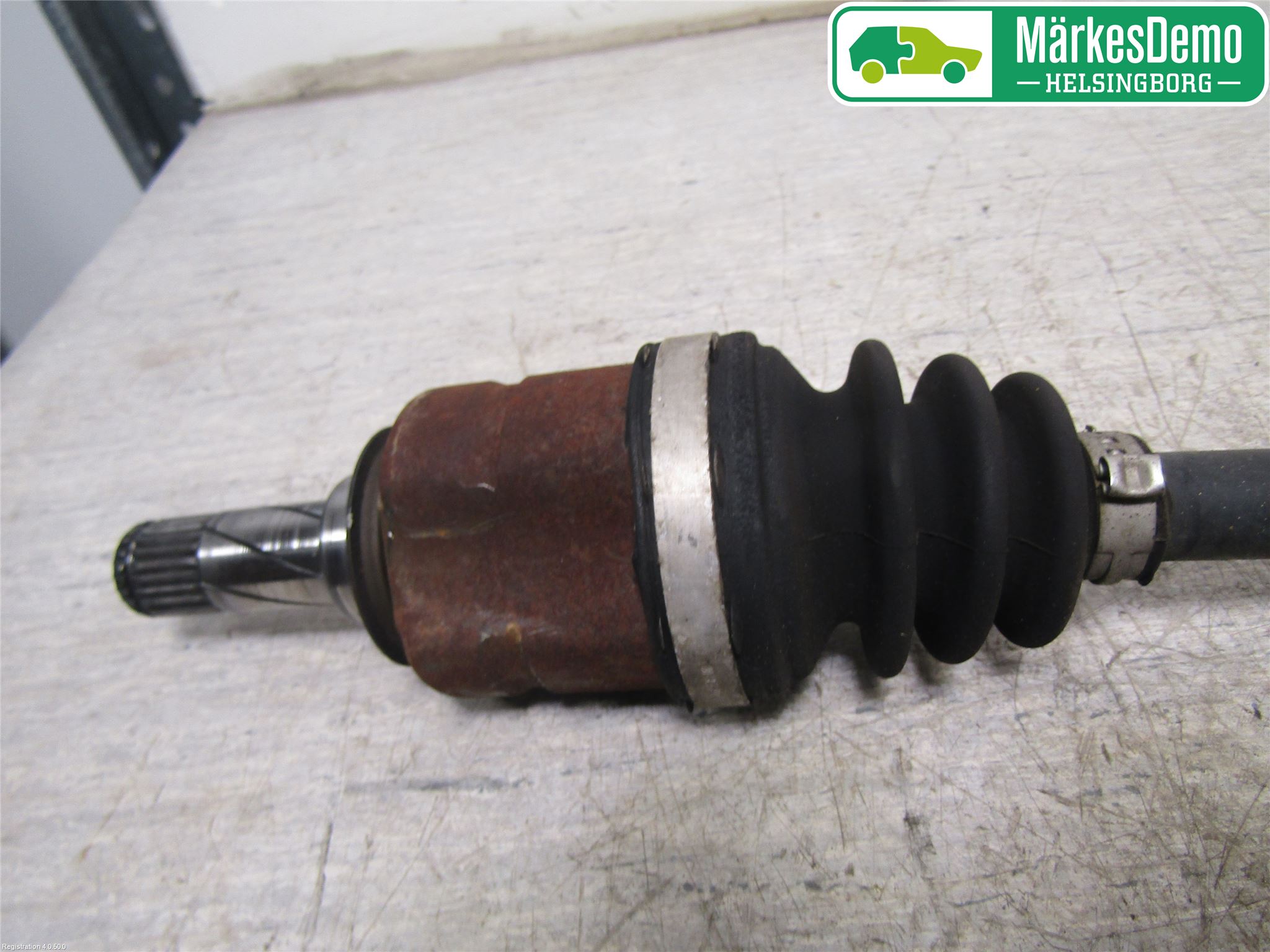 Opel CORSA D 07-14 Drivaxel Fram Vänster