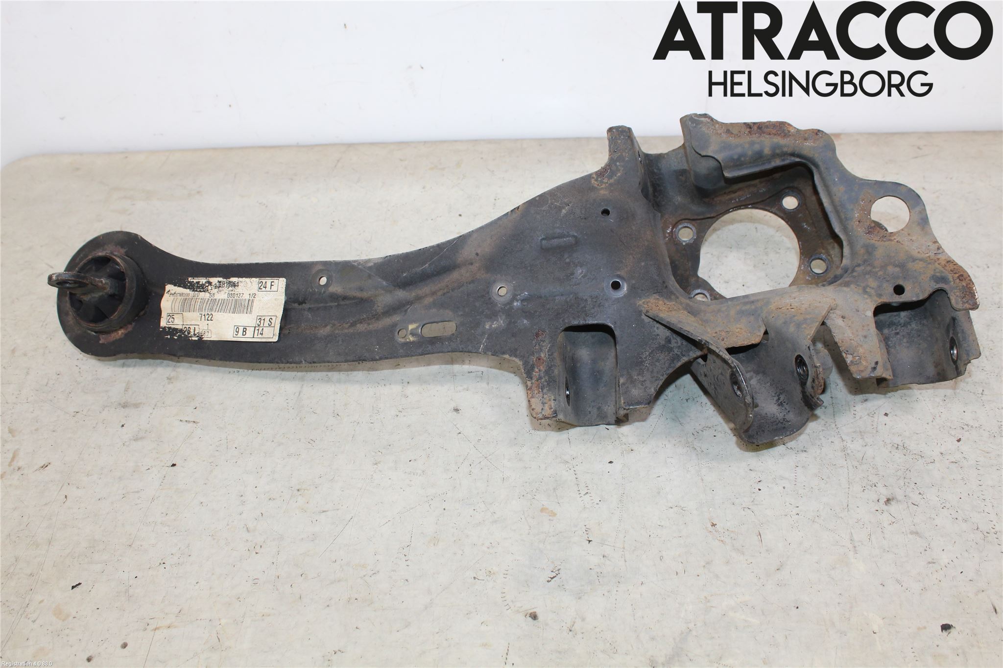 Ford FOCUS 15-18 Bärarm Bak Höger