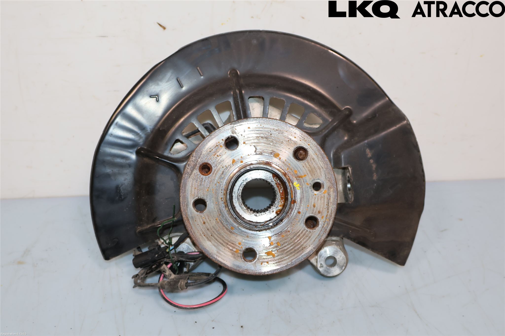 Toyota bZ4X EA10 22- Styrspindel Lagerhus Vä