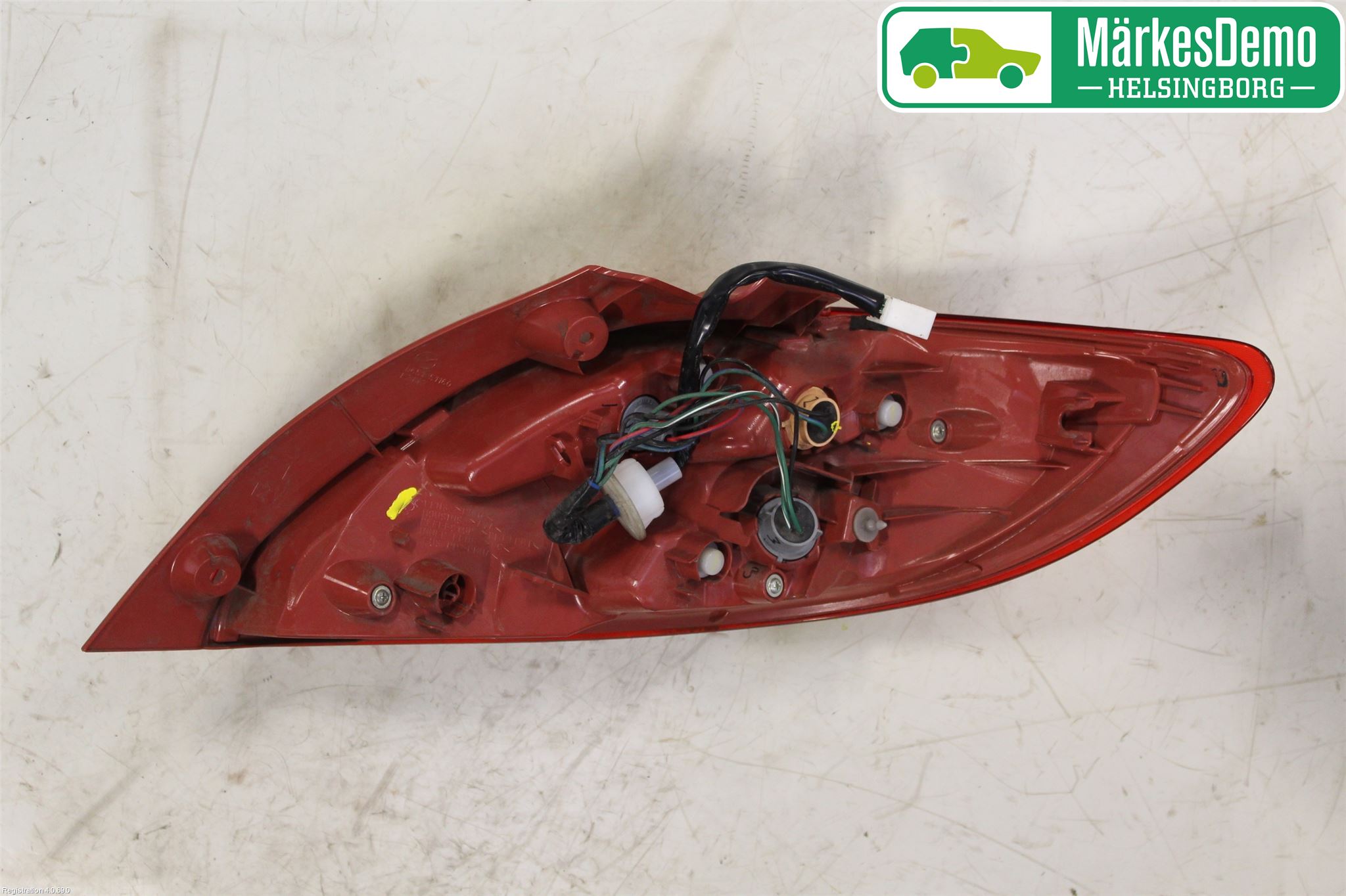 Mazda 2 (DE) 08-15 Bakljus Vänster