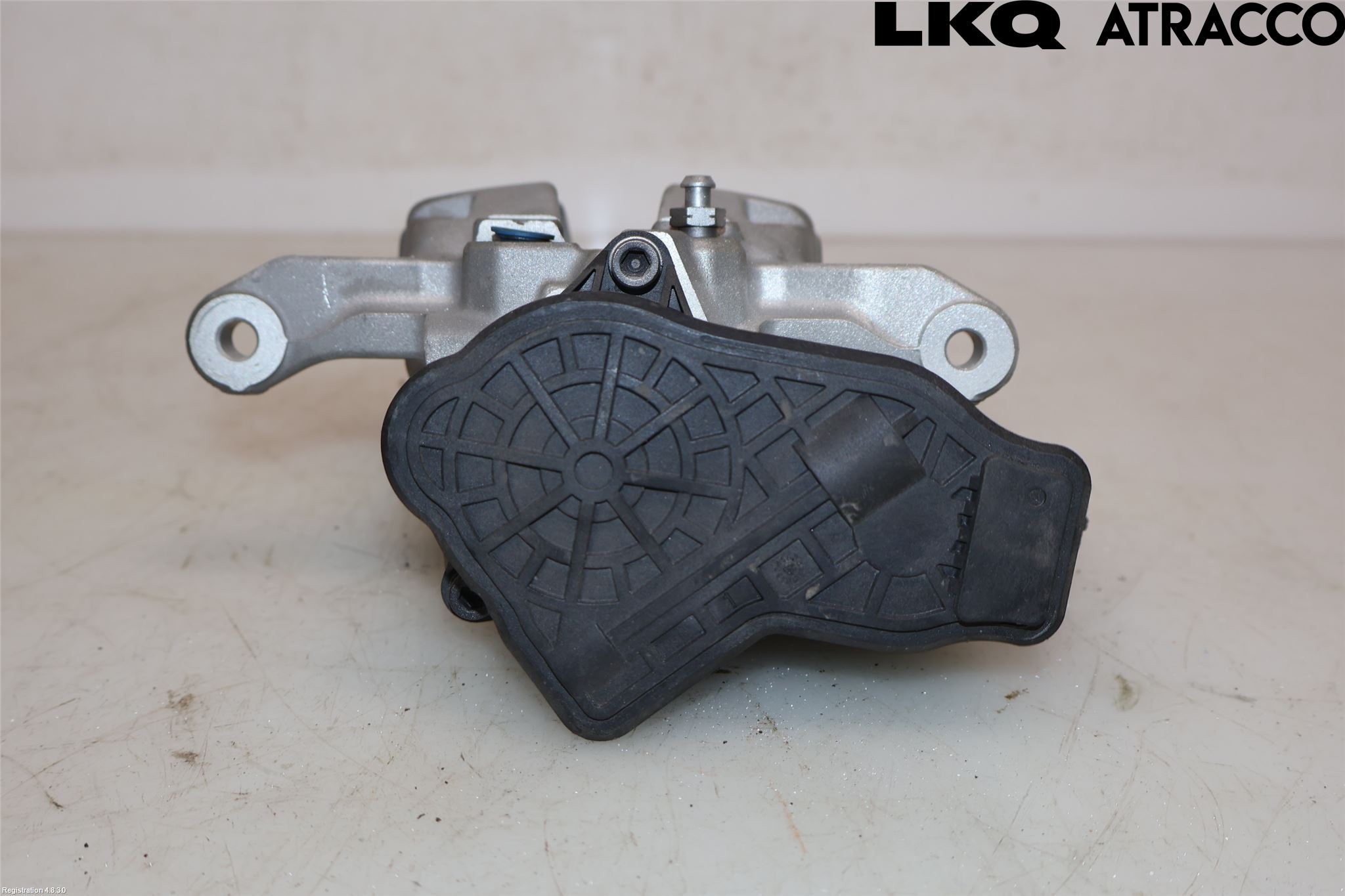 Tesla MODEL Y 21- Bromsok Bak Vänster