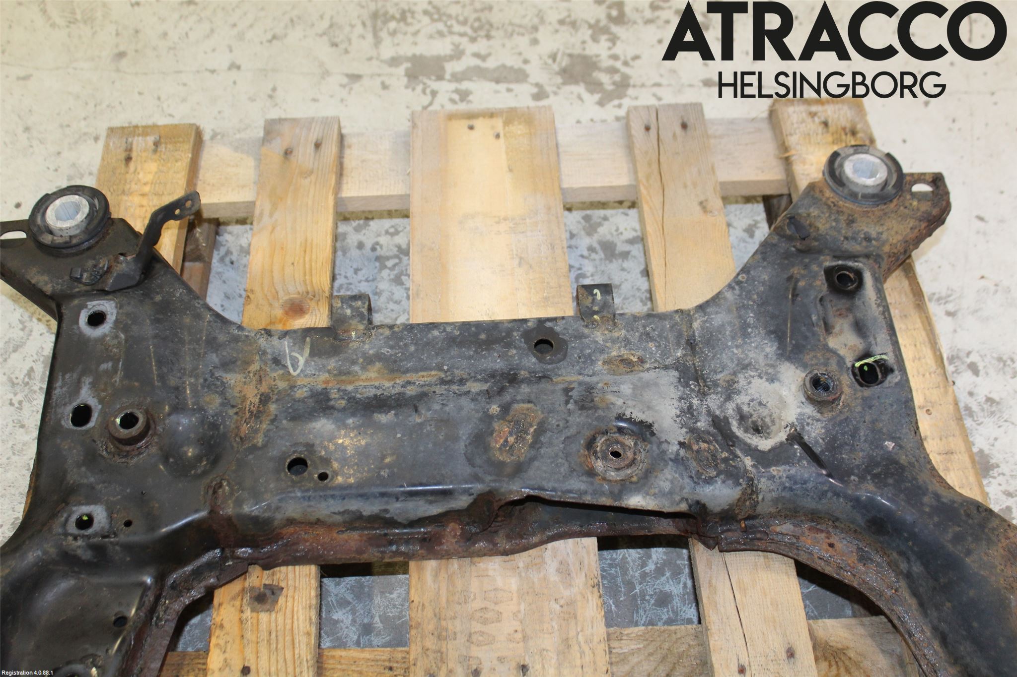 Volvo V70 08-13 Framvagnsbalk