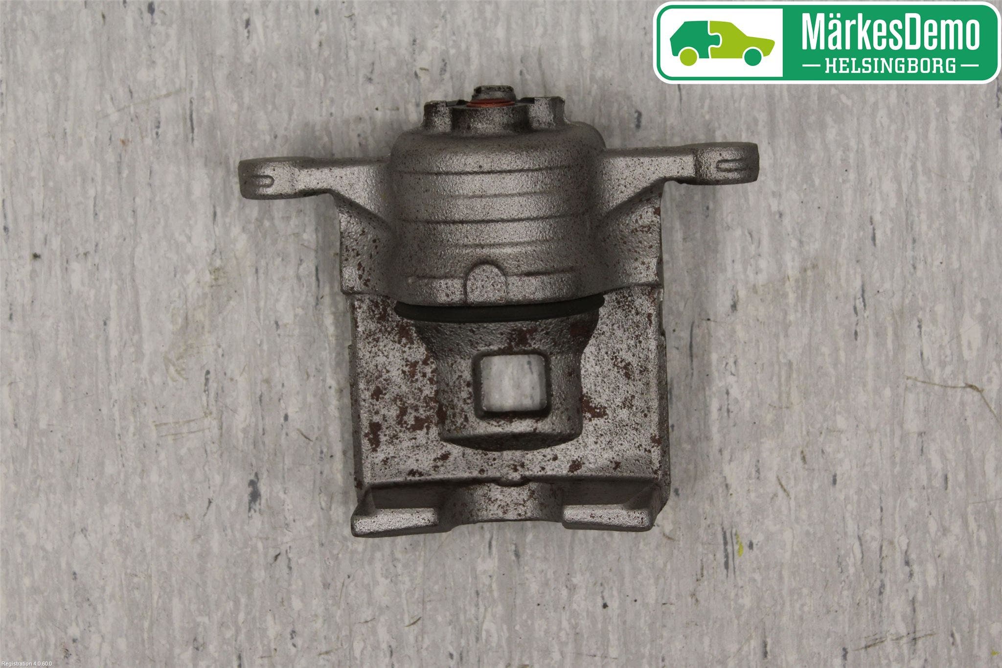 Mazda 2 (DE) 08-15 Bromsok Fram Höger