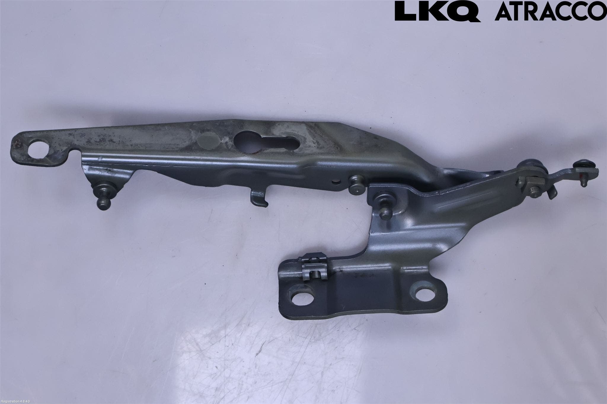 Volvo XC60 14-17 Huvgångjärn