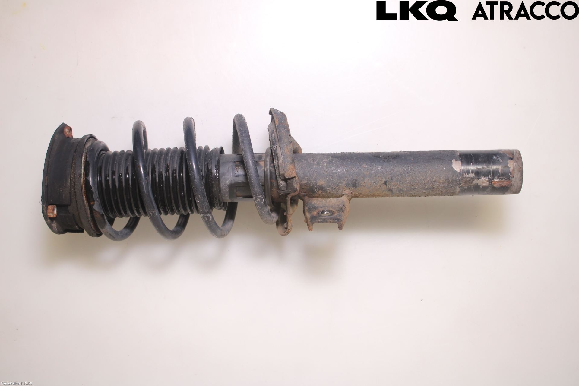 Volkswagen VW PASSAT 15-19 Fjäderben Fram Vänster