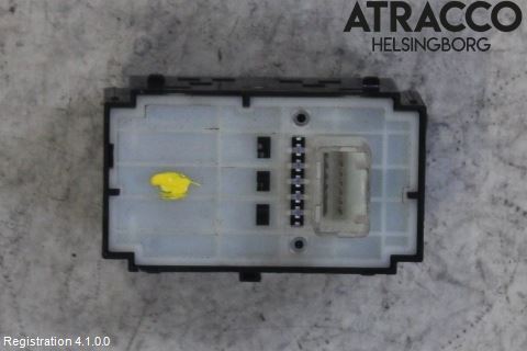 Toyota PRIUS+ ZVW40 12-20 Strömställare Övrigt