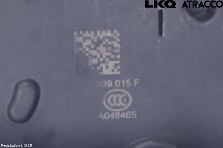 Volkswagen VW TOURAN 16- Låskista-Dörrlås