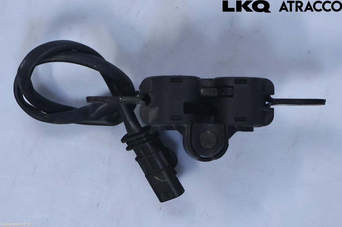 Volvo XC60 14-17 Huvlås