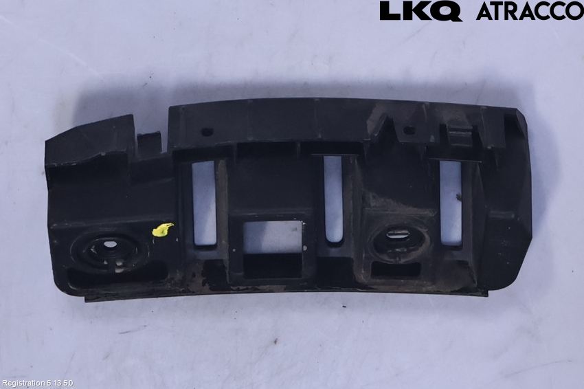 Skoda RAPID Stötfångarfäste Bak Hö
