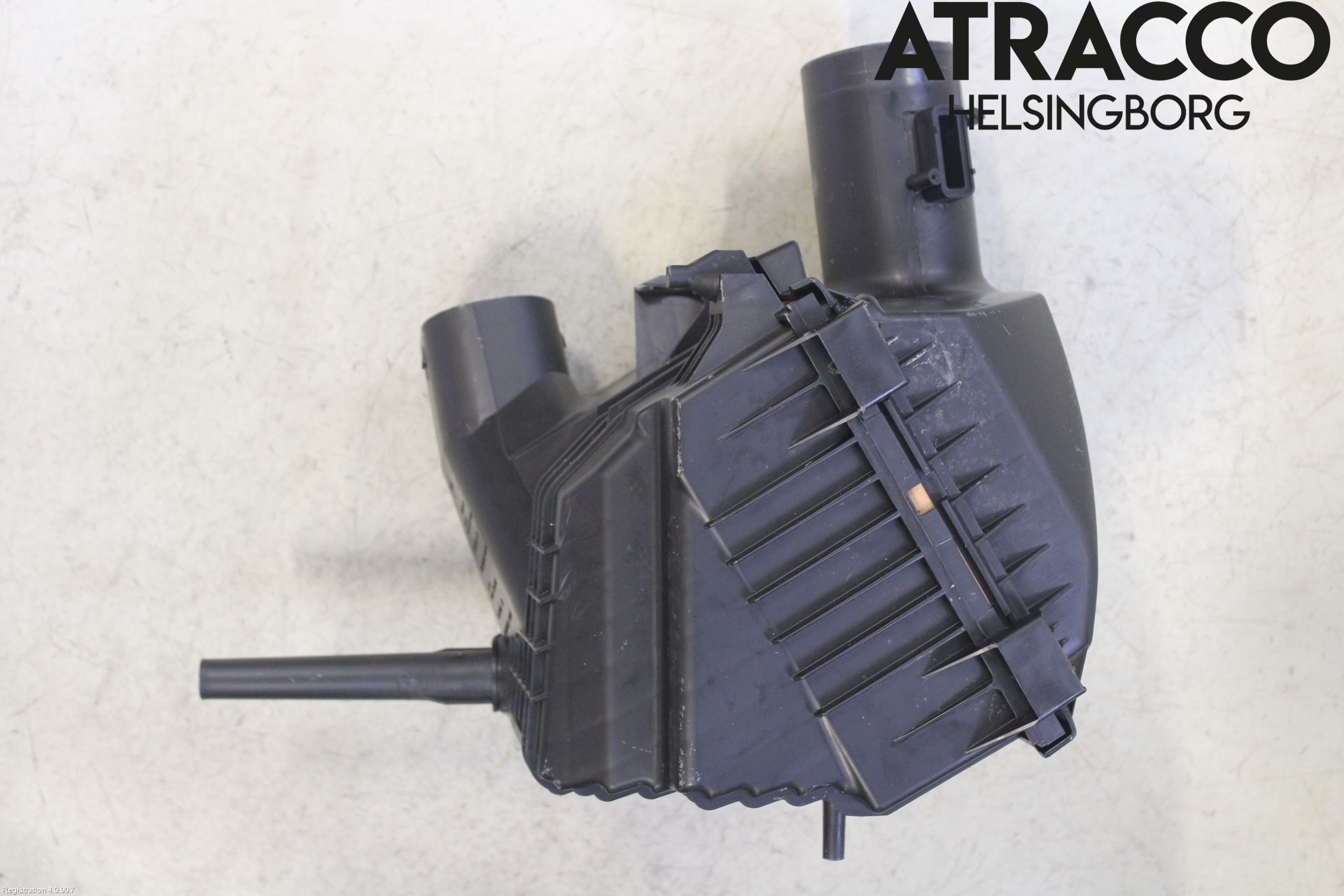 Nissan NV300 16-22 Luftrenare