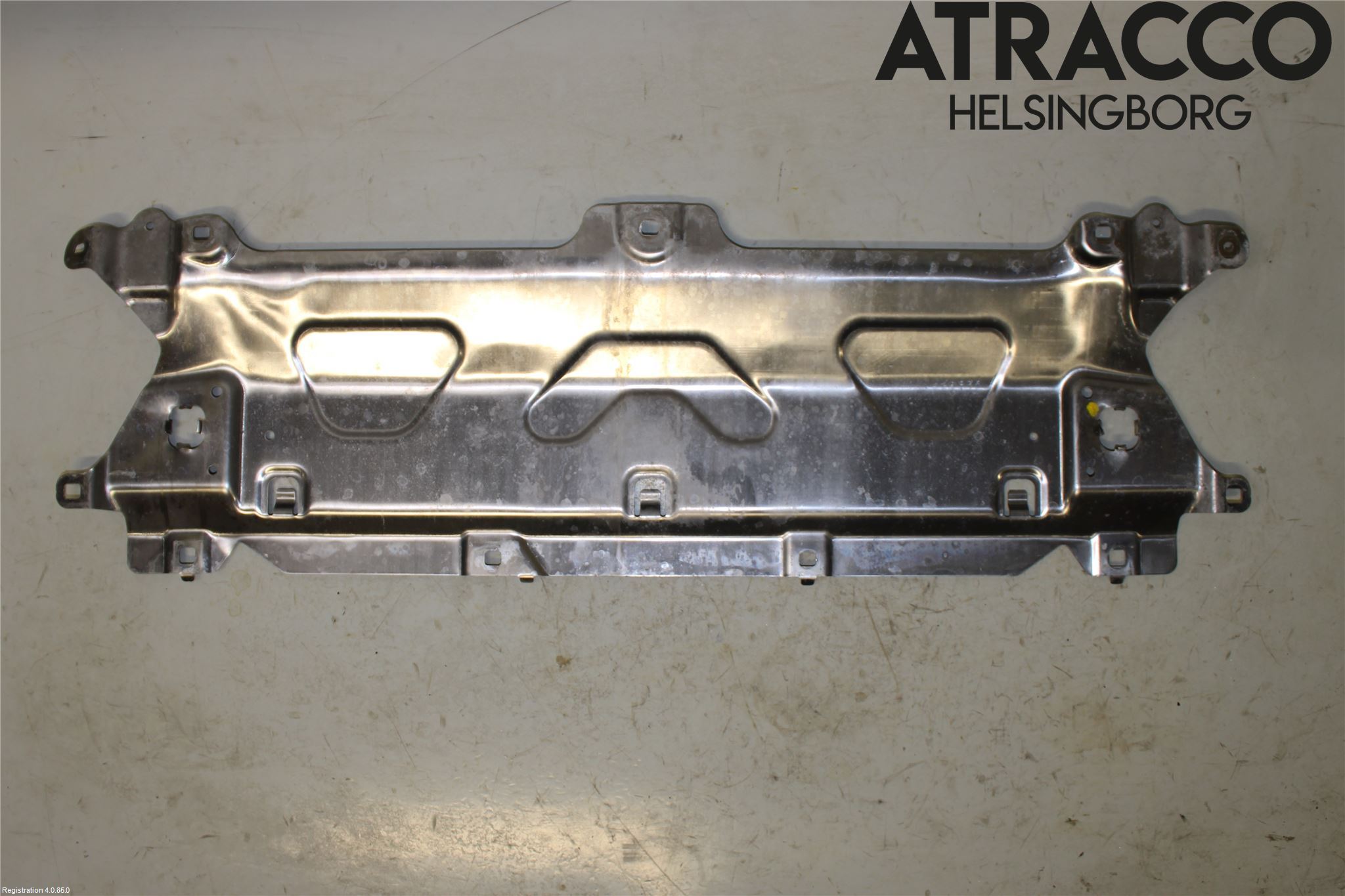 BMW X3 G01 18- Front Huvlåsplåt-Balk