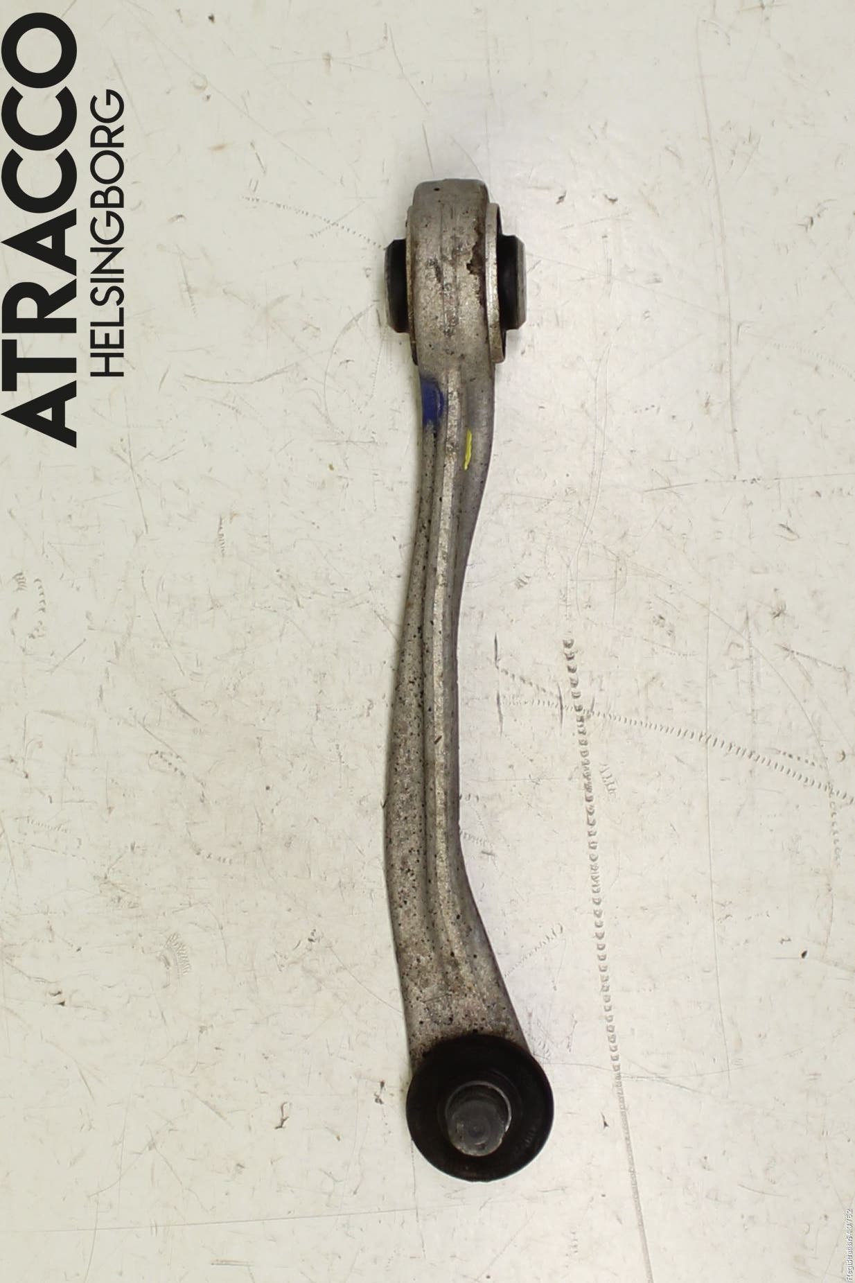 Audi A4 12-15 Bärarm Fram Övre Vä