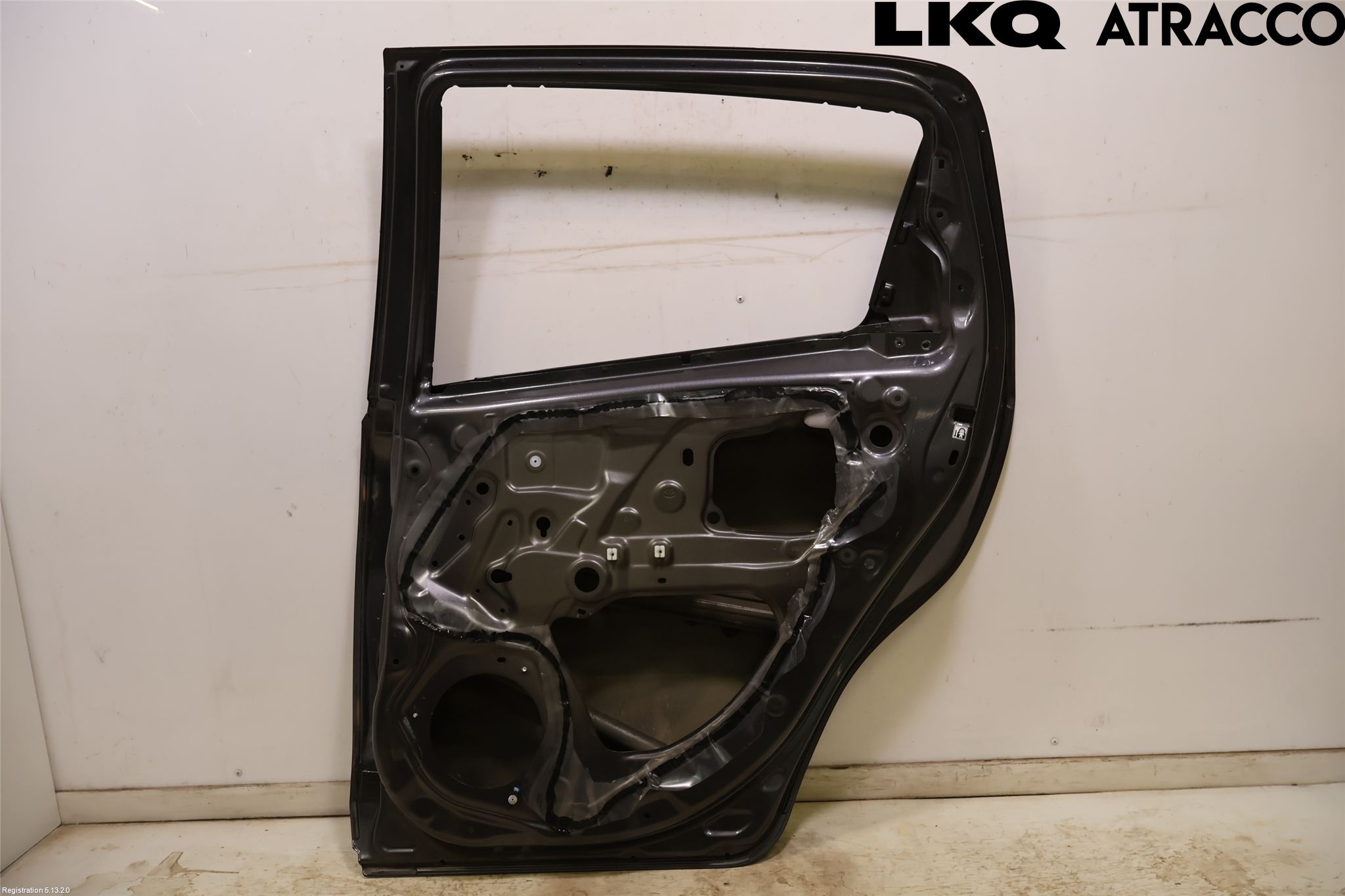 Toyota YARIS XP130 15-20 Dörr Bak Höger