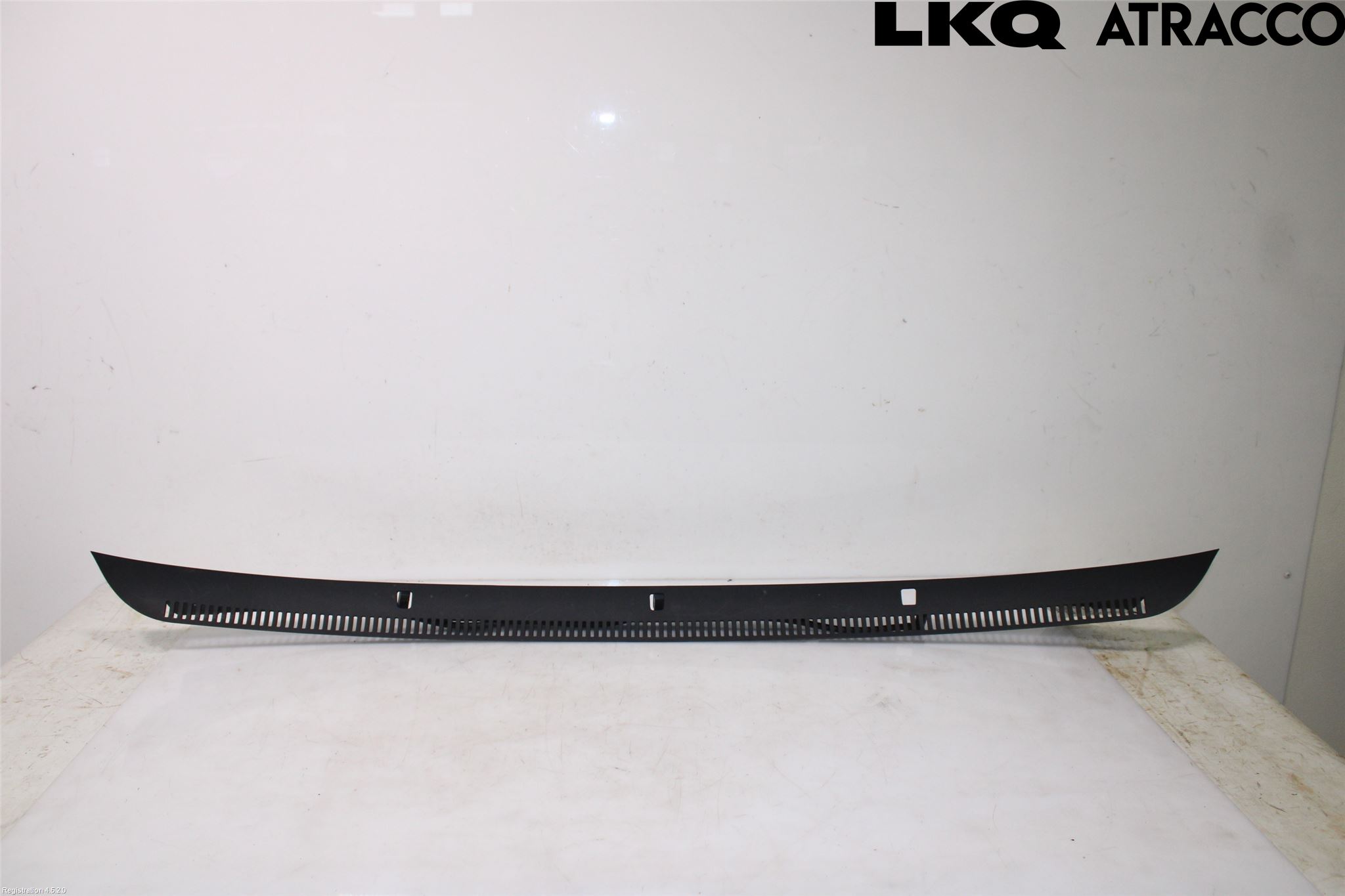 Volvo XC60 14-17 Torpedplåt-Torpedplast