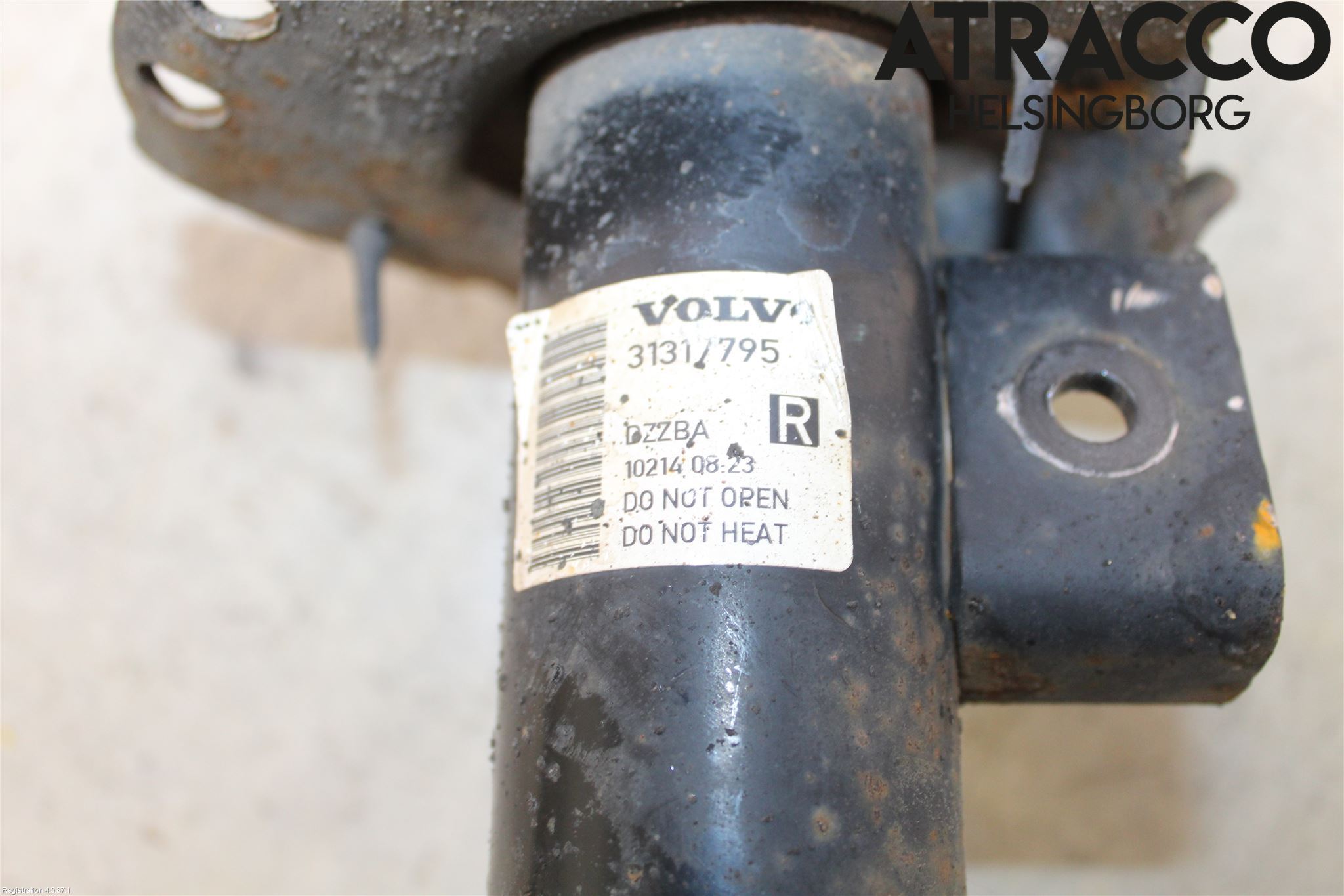 Volvo V70 14-16 Fjäderben Fram Höger