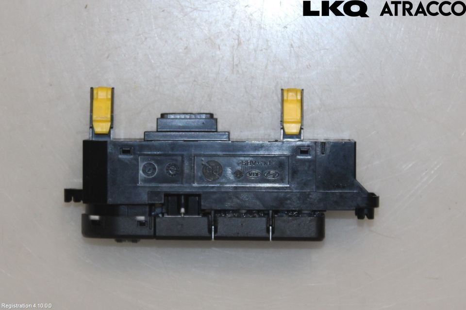 Kia CEED/CEED SW 19- Strömställare Multifunktion