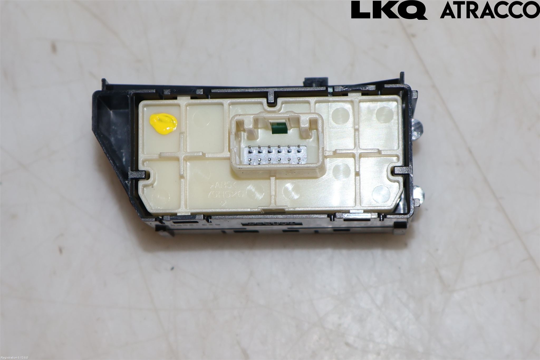 Toyota PRIUS (ZVW50) 16-21 Strömställare Övrigt