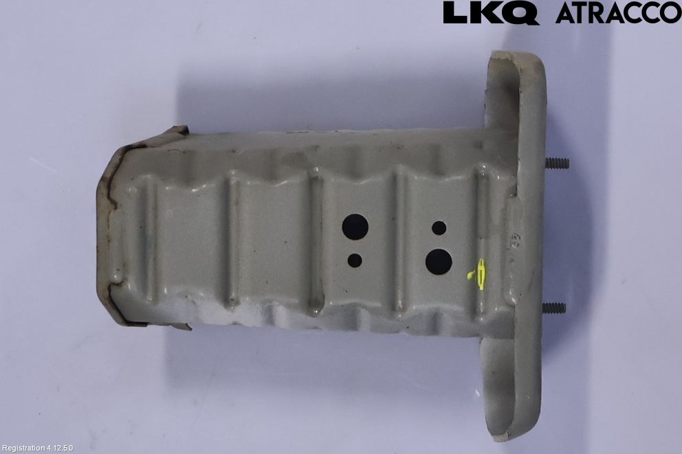 Toyota YARIS XP130 15-20 Stötfångarbärjärn Fram