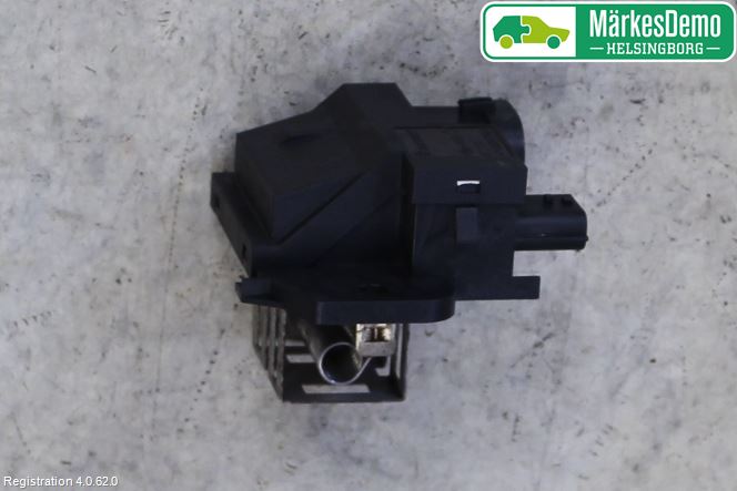 Renault CLIO IV 12-16 Kylfläktsmotstånd