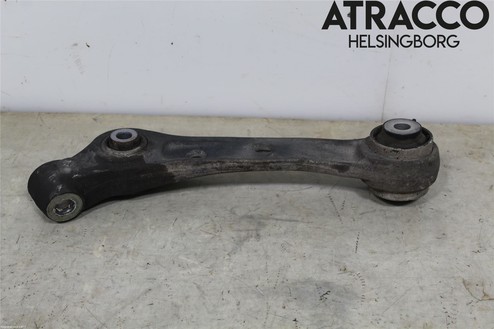 BMW 5 F10/F11/F18 09-17 Bärarm Fram Undre Vä