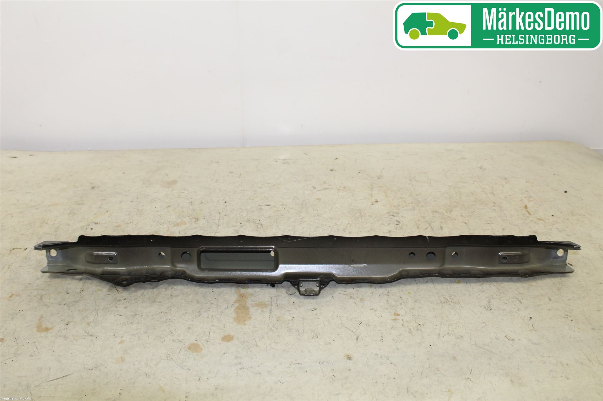 Toyota RAV4 13-18 Front Huvlåsplåt-Balk