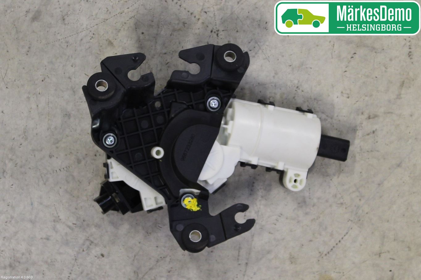 Peugeot 3008 17-24 Bakluckeöppnare Automatisk