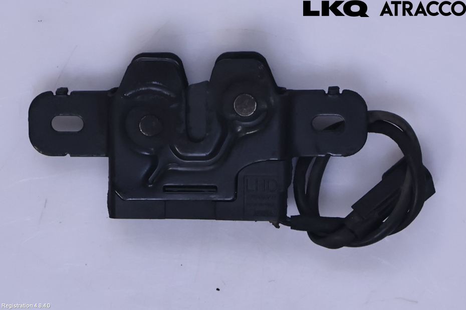 Volvo XC70 08-13 Huvlås