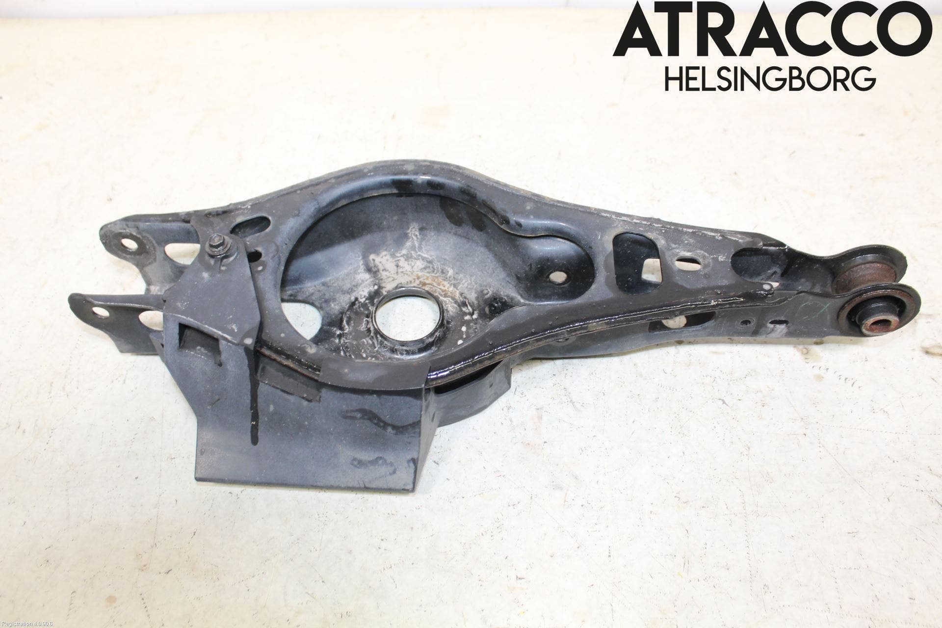 Toyota RAV4 19- Bärarm Bak Vänster