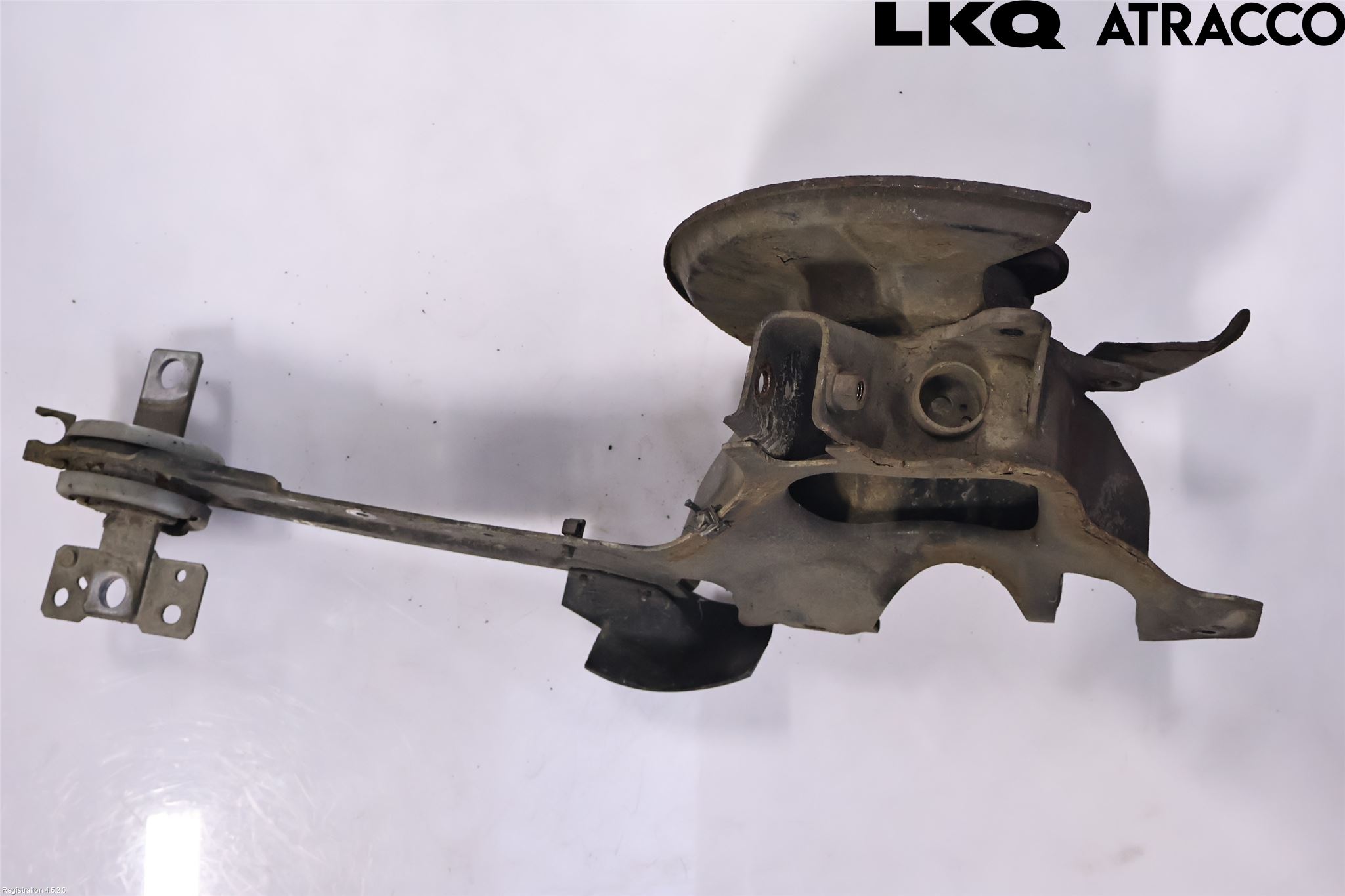 Volvo XC70 14-16 Bärarm Bak Höger