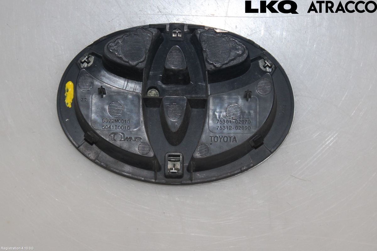 Toyota AURIS 10-12 Emblem